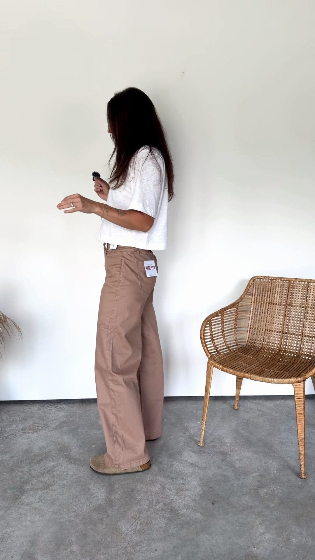 Wearing the size small pants

#LTKSaleAlert #LTKCon #LTKootd