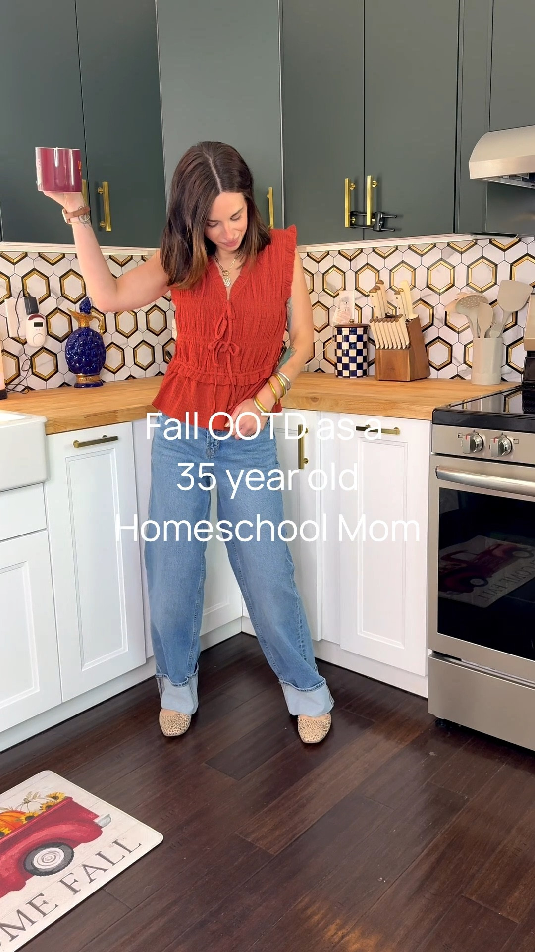 Top: relaxed fit! I’m in the XS and could have sized down. 

Jeans: a true/relaxed fit. Grab your true size for a relaxed vibe.

#walmart #oldnavy #fallootd 

#LTKSaleAlert #LTKStyleTip #LTKFindsUnder50