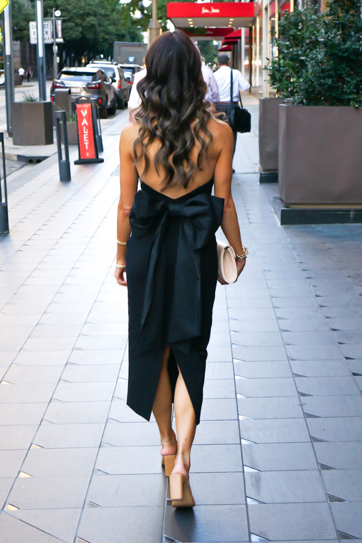 ✨Wore this gorgeous dress to LTKCon Award Nights! Would be perfect in white for a bride! Wearing an xsmall

Wedding guest dress | wedding guest outfit | bridal shower | bridesmaid dress | New Year’s Eve | holiday dress | thanksgiving day dress 

#LTKxPrime #LTKCon #LTKfindsunder50