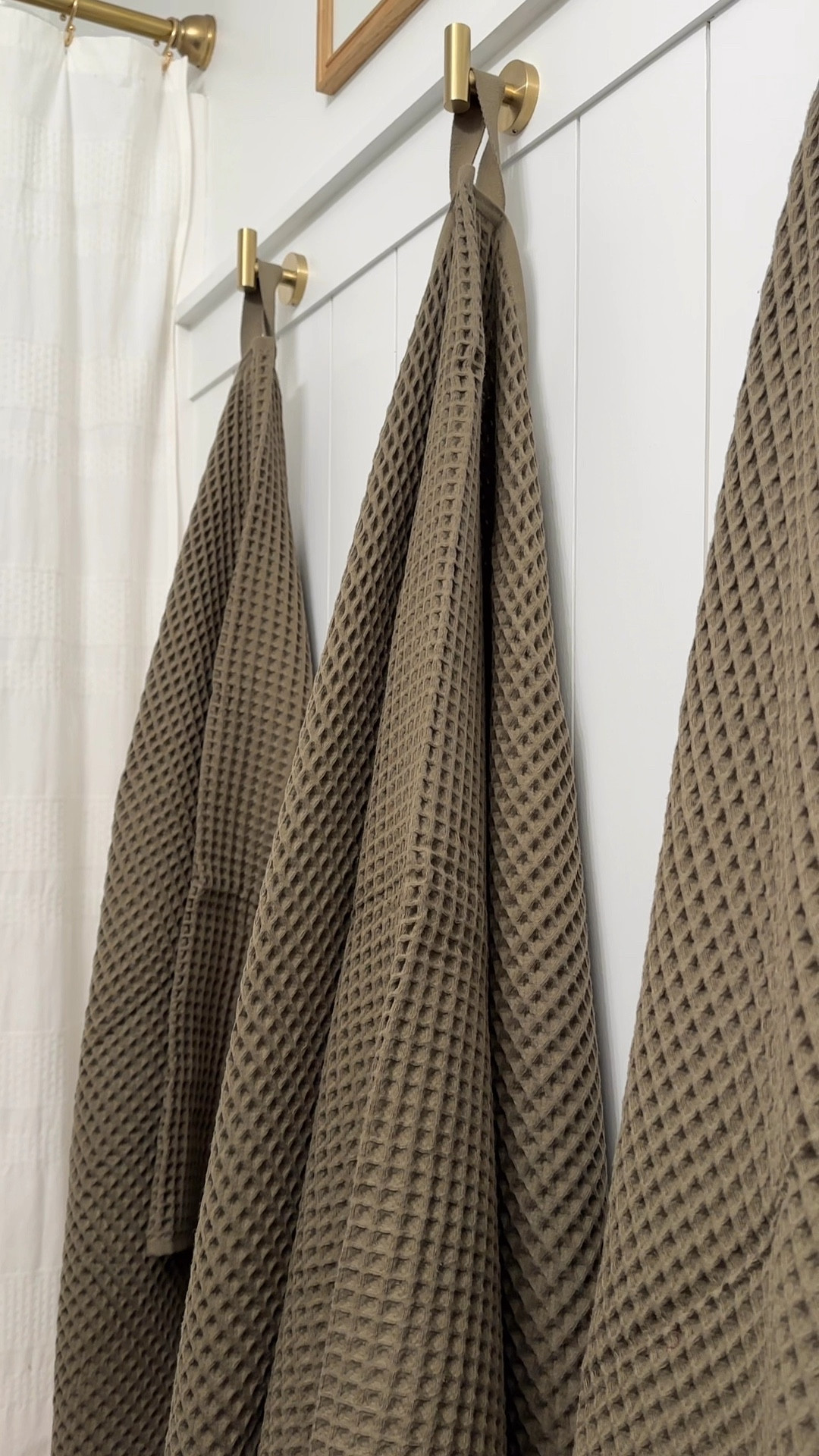 These olive The Loomia towels are perfect to bring some festive color to your bathroom this holiday season!

Use code BF30 for 30% off your order!

#ad #gifted #theloomia


#LTKWatchNow #LTKHome #LTKSaleAlert