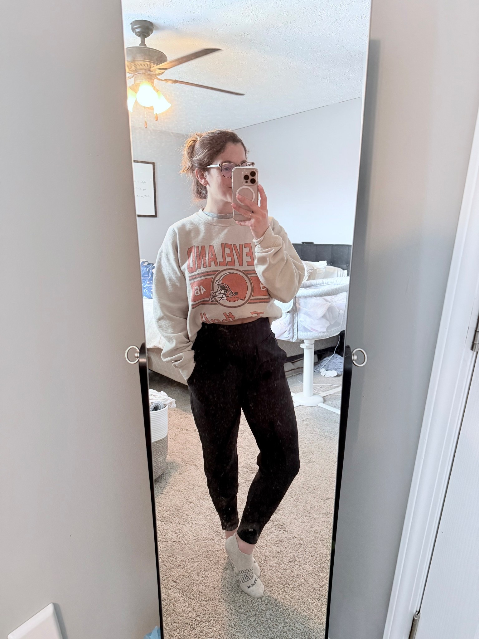 One of many items from my recent old navy haul

Spring fashion, joggers, old navy, old navy find, boy mom, millennial mom


#LTKSeasonal #LTKSaleAlert #LTKPetite #LTKFindsUnder50 #LTKStyleTip #LTKFamily #LTKActive #LTKTravel