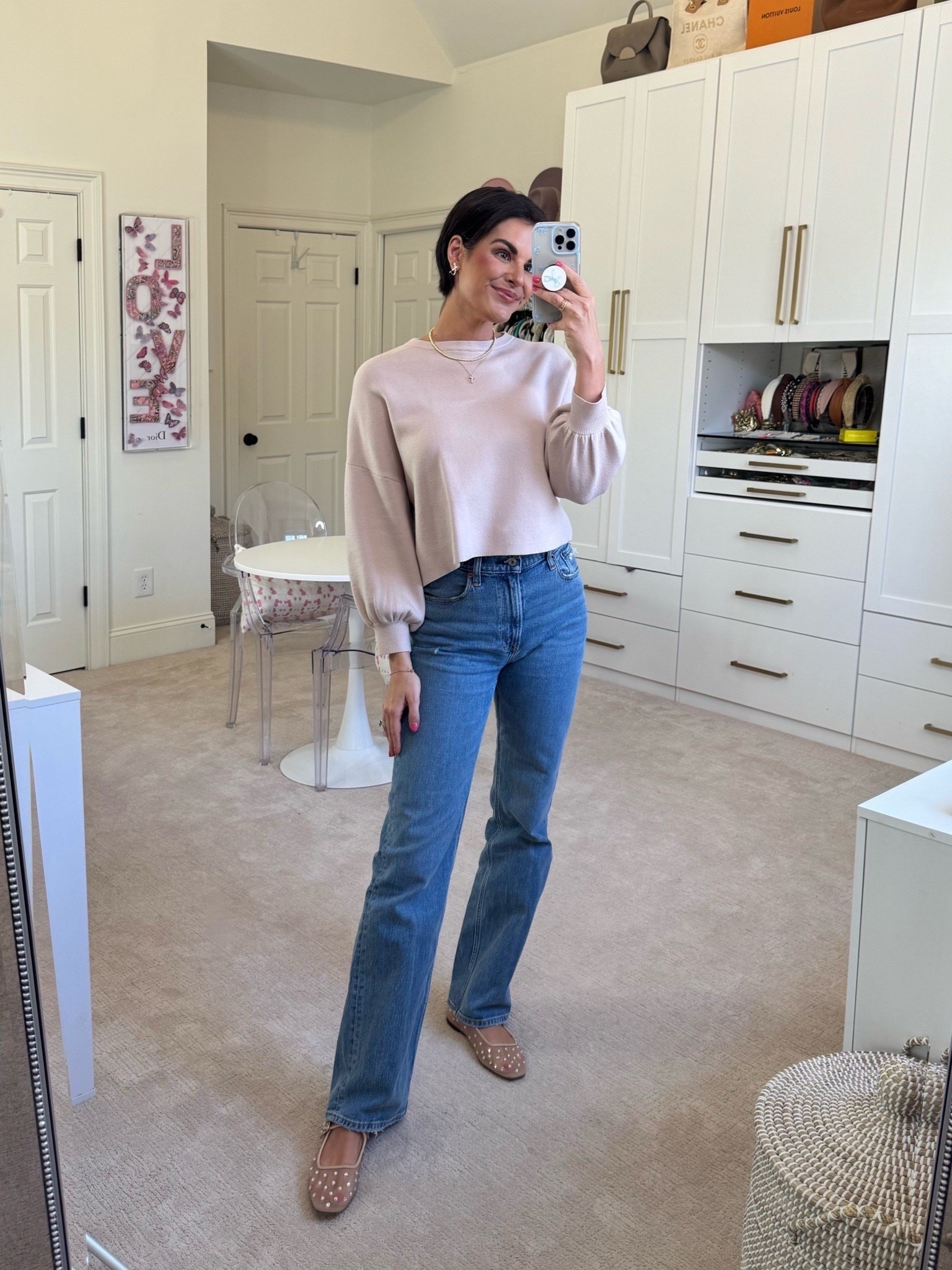 Jeans are on clearance at Abercrombie! 💗

Abercrombie sale, spring outfits, casual outfit, ballet flats, Katy Harrell 

#LTKSeasonal #LTKSaleAlert