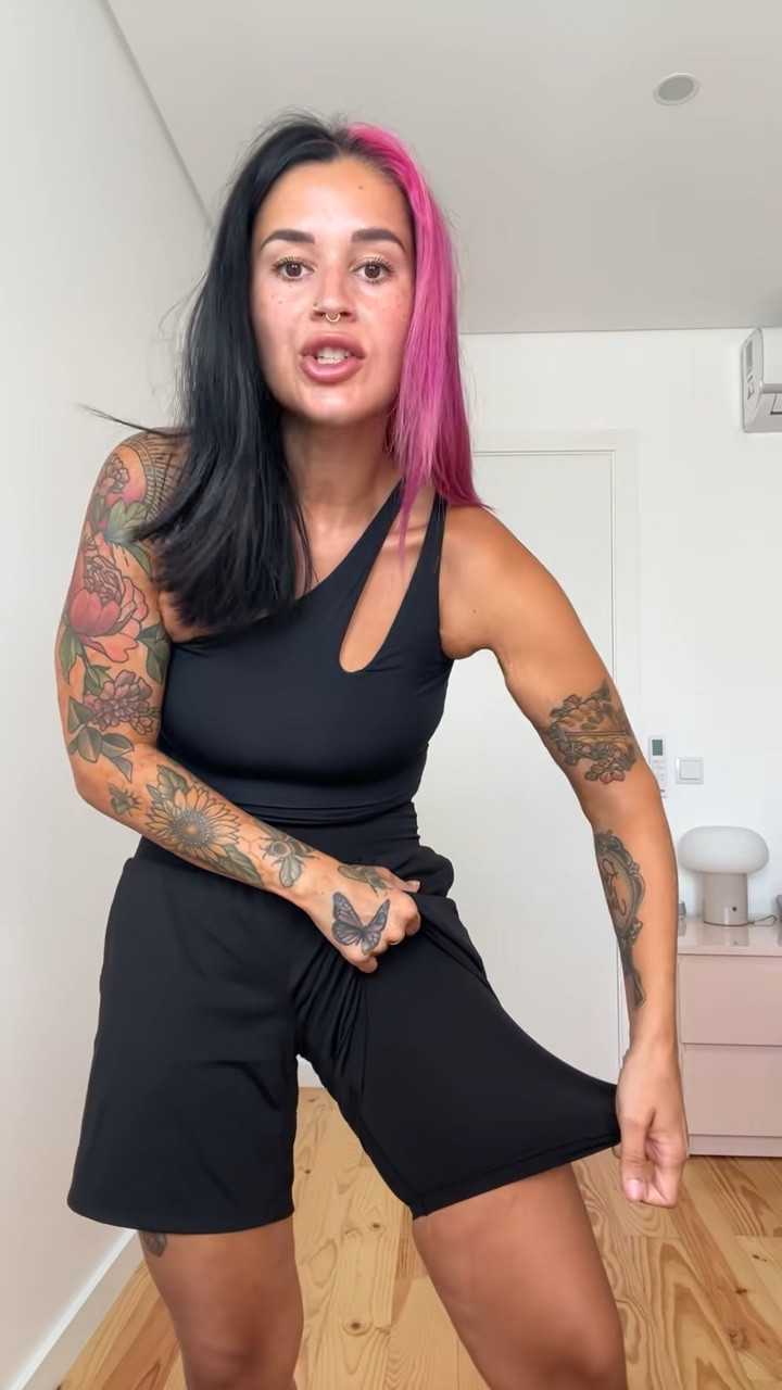 No chaffing! The best shorts for bigger legs! #mommashive #halara @Halara_official #backtoschoolshopping #curvytiktok #looseskin #mombod #momlife #momshorts #bigthighs #momtok #momsoftiktok #momof3 #athleticwear