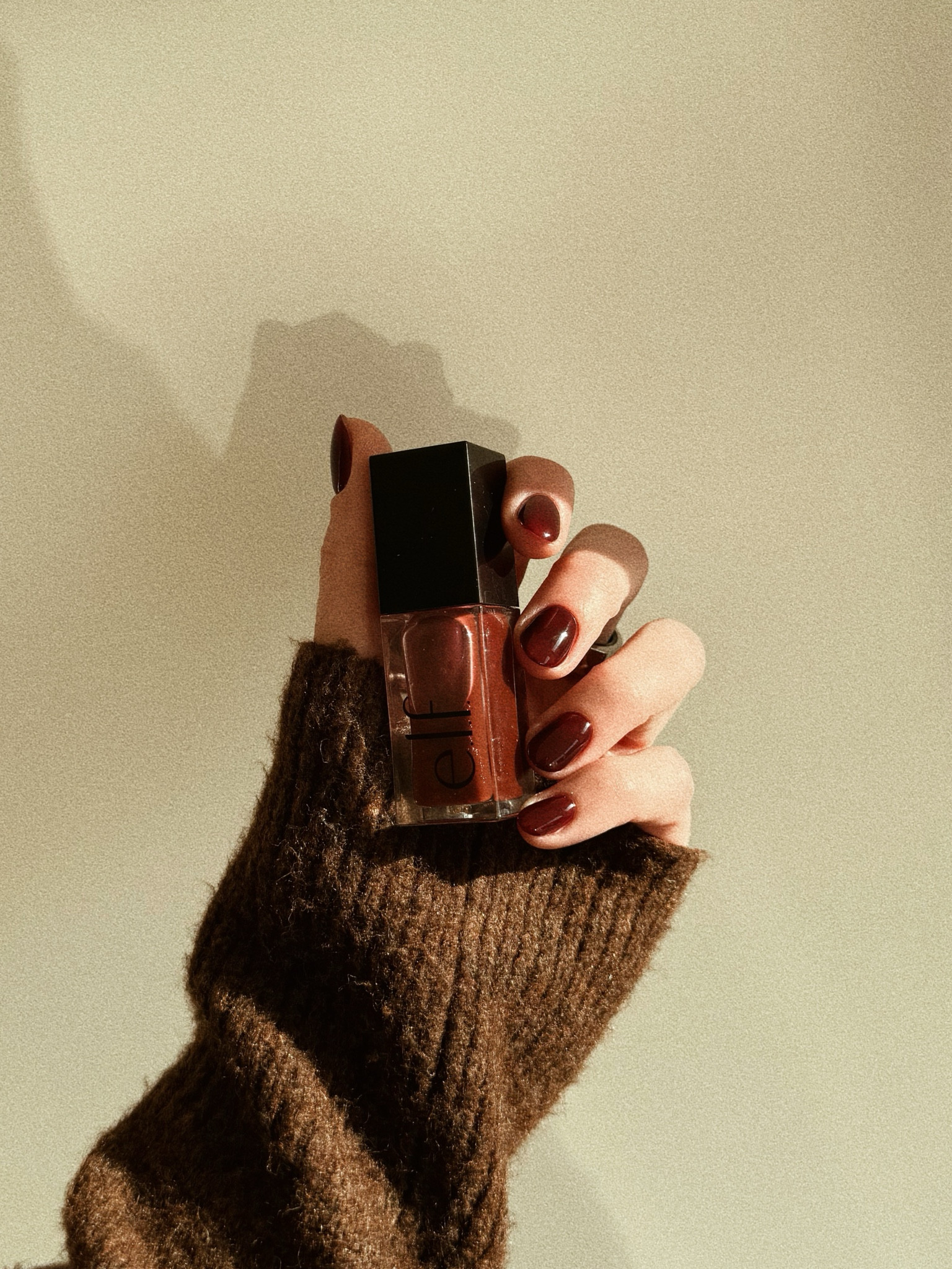 The most nourishing lip oil in the most perfect shade of deep burgundy. Jam Session is my go-to for a touch of color or enhance my lips after a neutral brown lipliner with a few swipes. My lips are hydrated and looking perfect all winter :) 

#LTKFindsUnder100 #LTKBeauty #LTKFindsUnder50