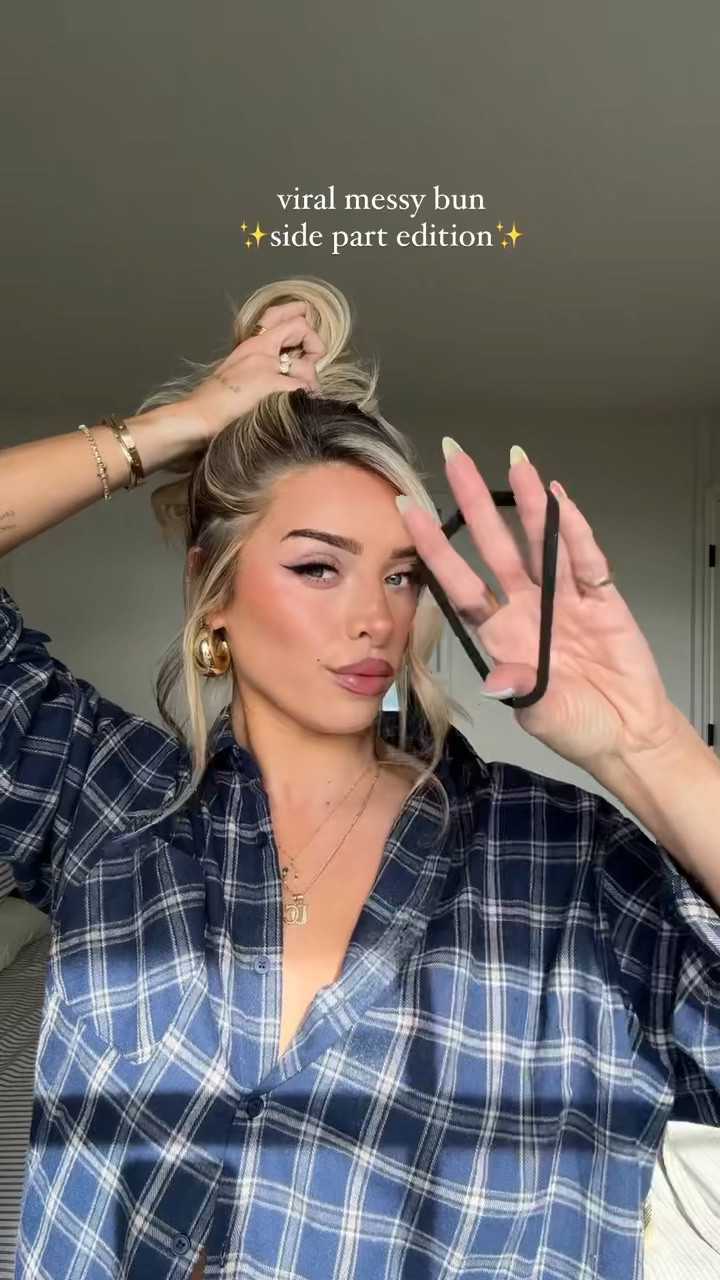 viral messy bun // side part edition 
Code 'Delaney’ for Miss Lola

#LTKVideo #LTKstyletip #LTKbeauty