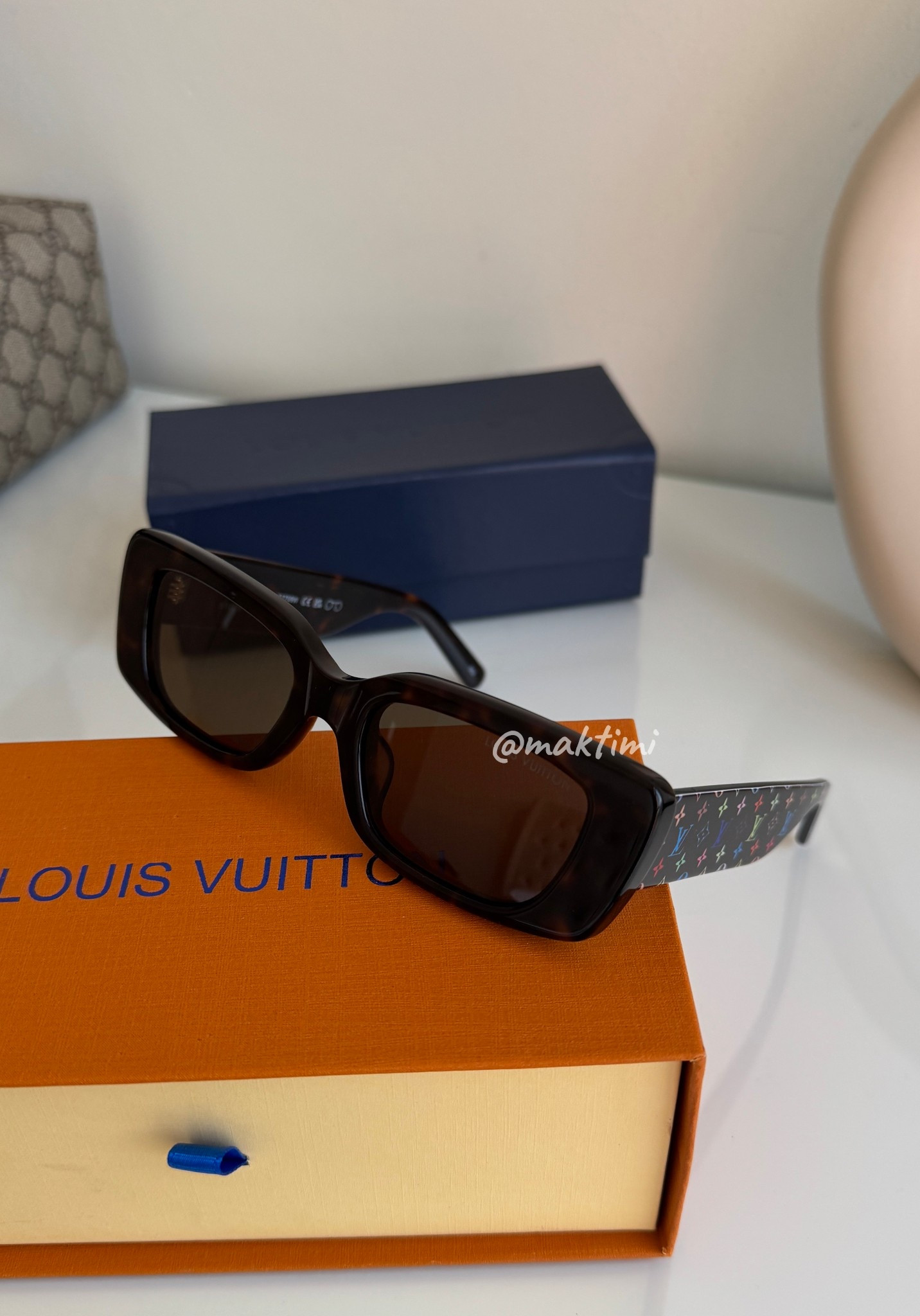 Heavy, very good quality 

#LTKsale #LTKsummer #LTKspring