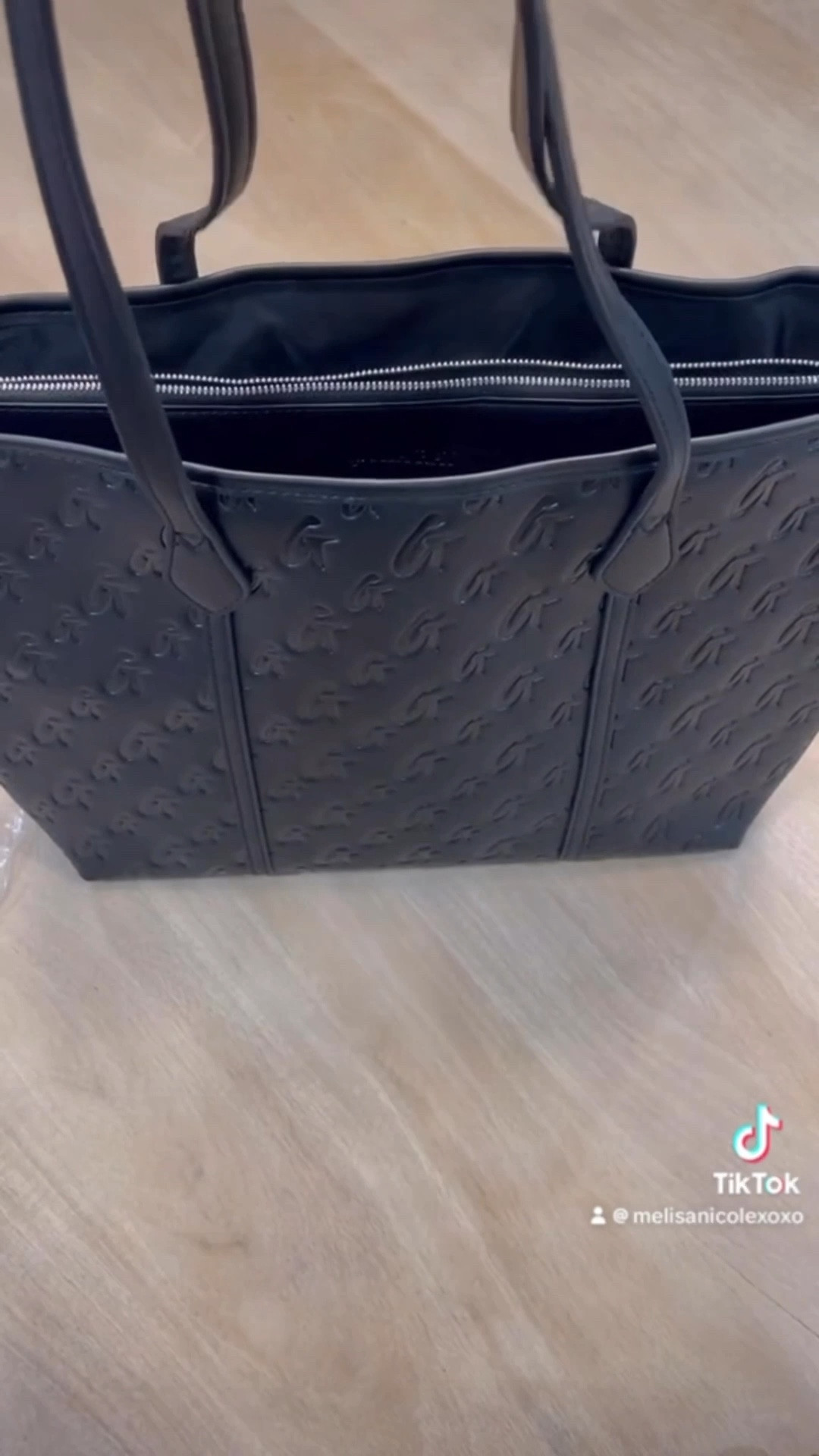 🚨 Restock Alert 🚨 This is for those who love a sleek tote. I love this Glam-Aholic bag for work. It can fit my laptop and all my other essentials. 



#LTKWorkwear #LTKItBag #LTKWatchNow