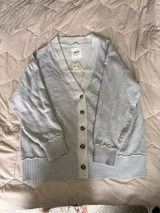 aerie Light Gray Button-Front V-Neck Cardigan | Poshmark