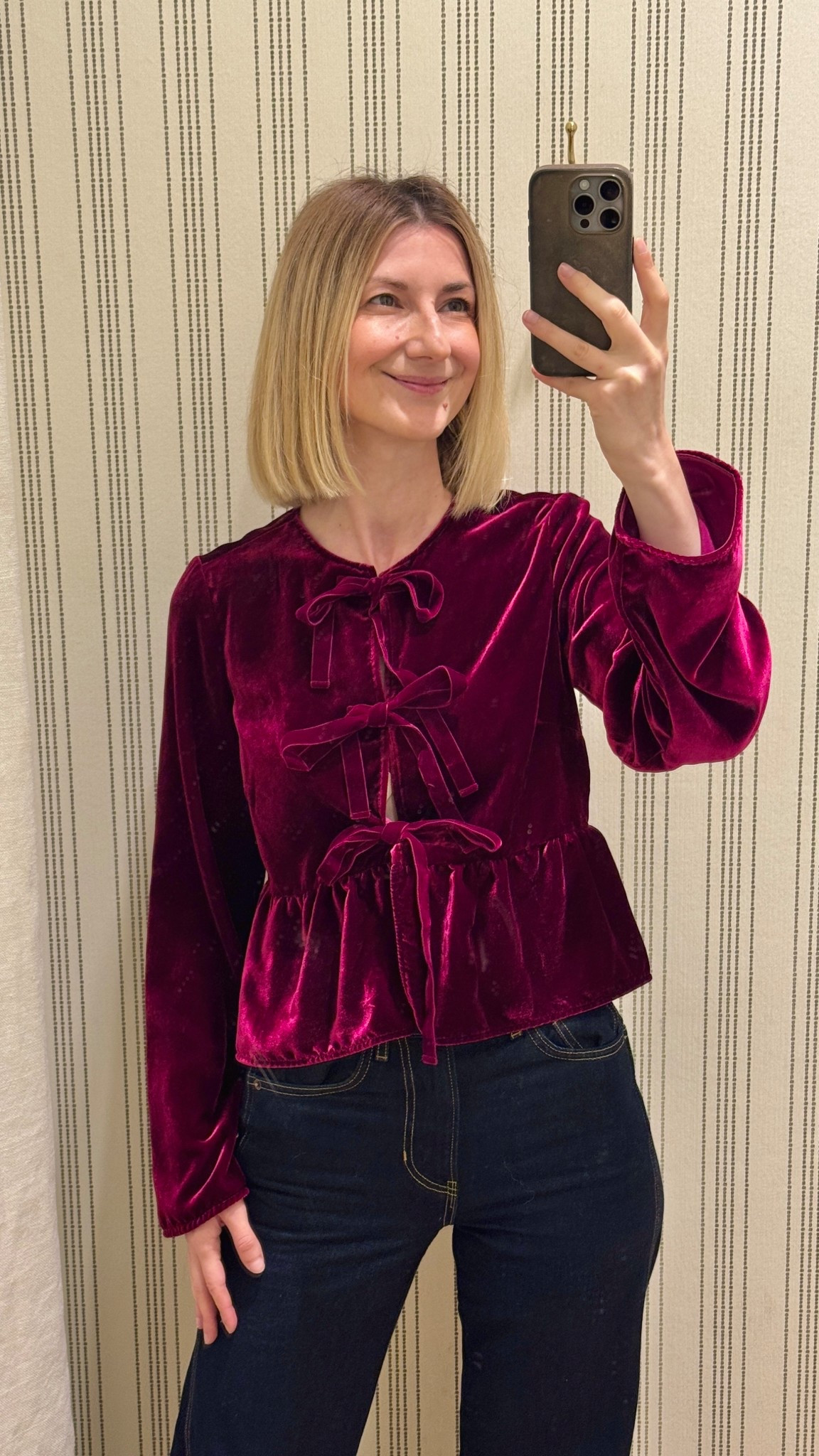 Sezane Brenda Shirt - the perfect velvet top for any occasion, style it for the holidays or any other day 

#LTKHoliday