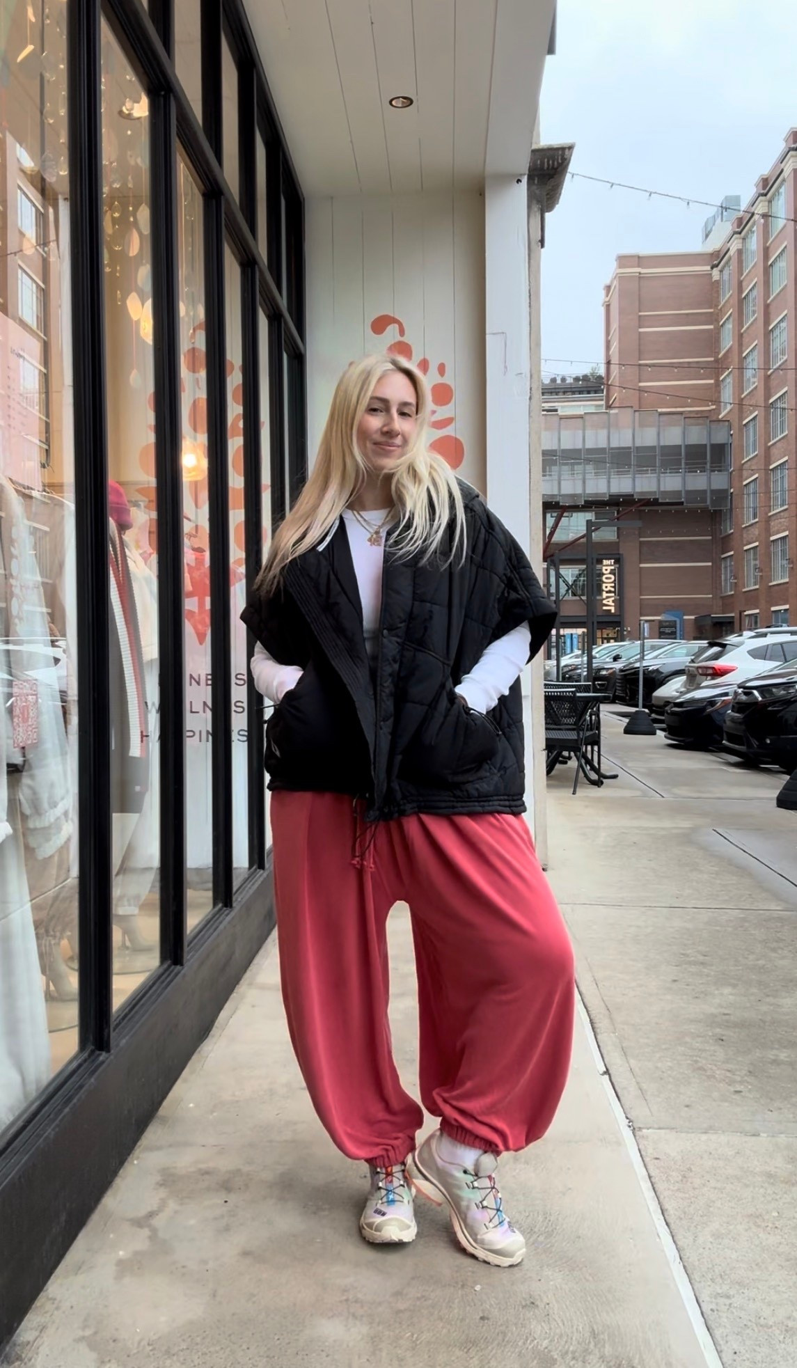 ♥️♥️♥️

Pants / L
Top / L
Vest / L

Free people, free people movement, FP movement, when you wear fp, momentum pants, casual outfit, athleisure, free people outfit, outfit of the day, street style

#LTKActive #LTKootd #LTKWorkwear