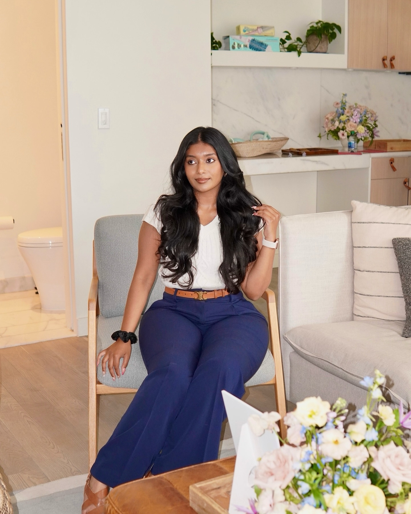 got my hair slayed at @mane_____ ‘s first hairstyling event in Toronto! 🩵🩷

styled by @sonia_singh_89 
📸 @audrie_segura 

#blowout #fitcheck