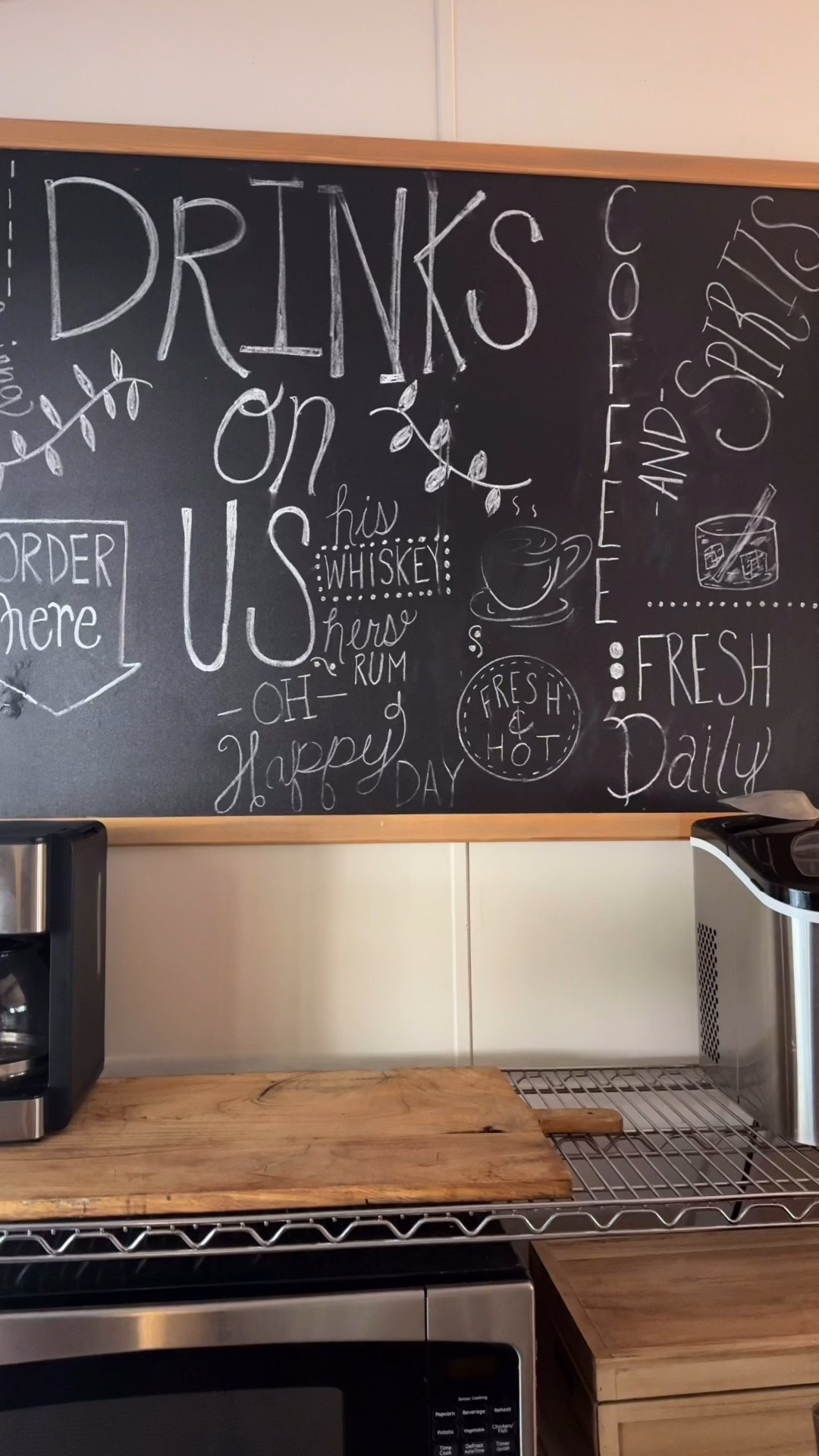 Finally gave my coffee bar the little glow-up it deserved, and I’m obsessed! My favorite @skinnymixes syrups make it feel like my own mini café every morning. It’s the little things, right?

Everything’s linked in my LTK if you’re ready to create your own cozy coffee corner! 🤎