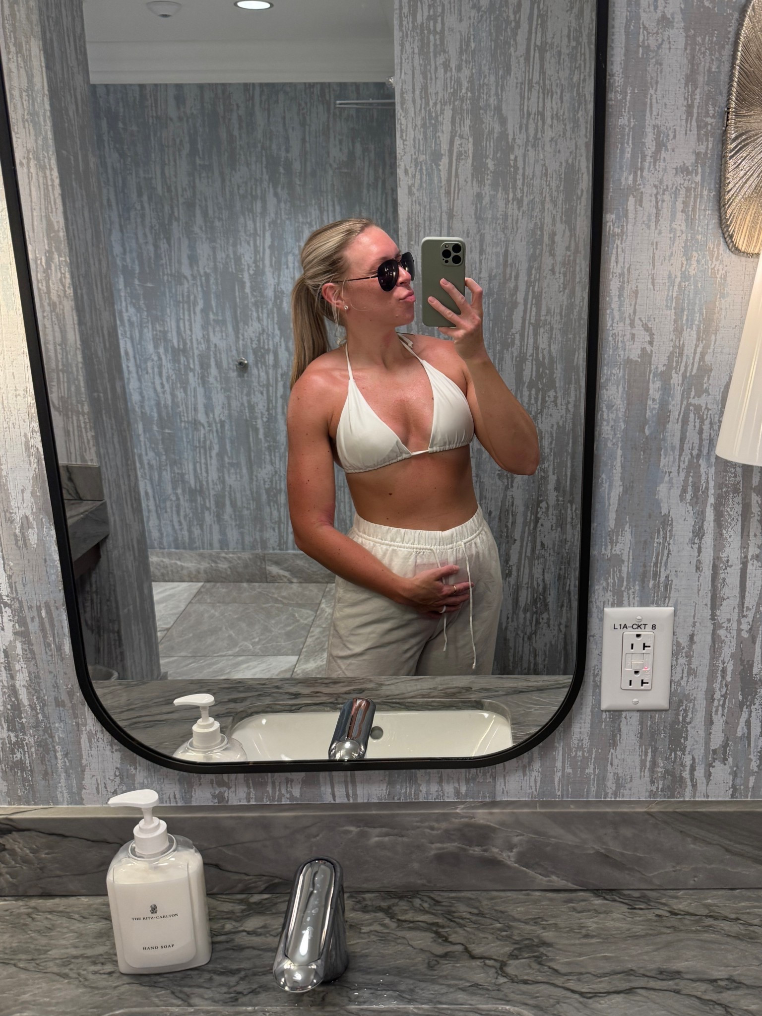 Summer outfit for a pool day #bumpfriendly