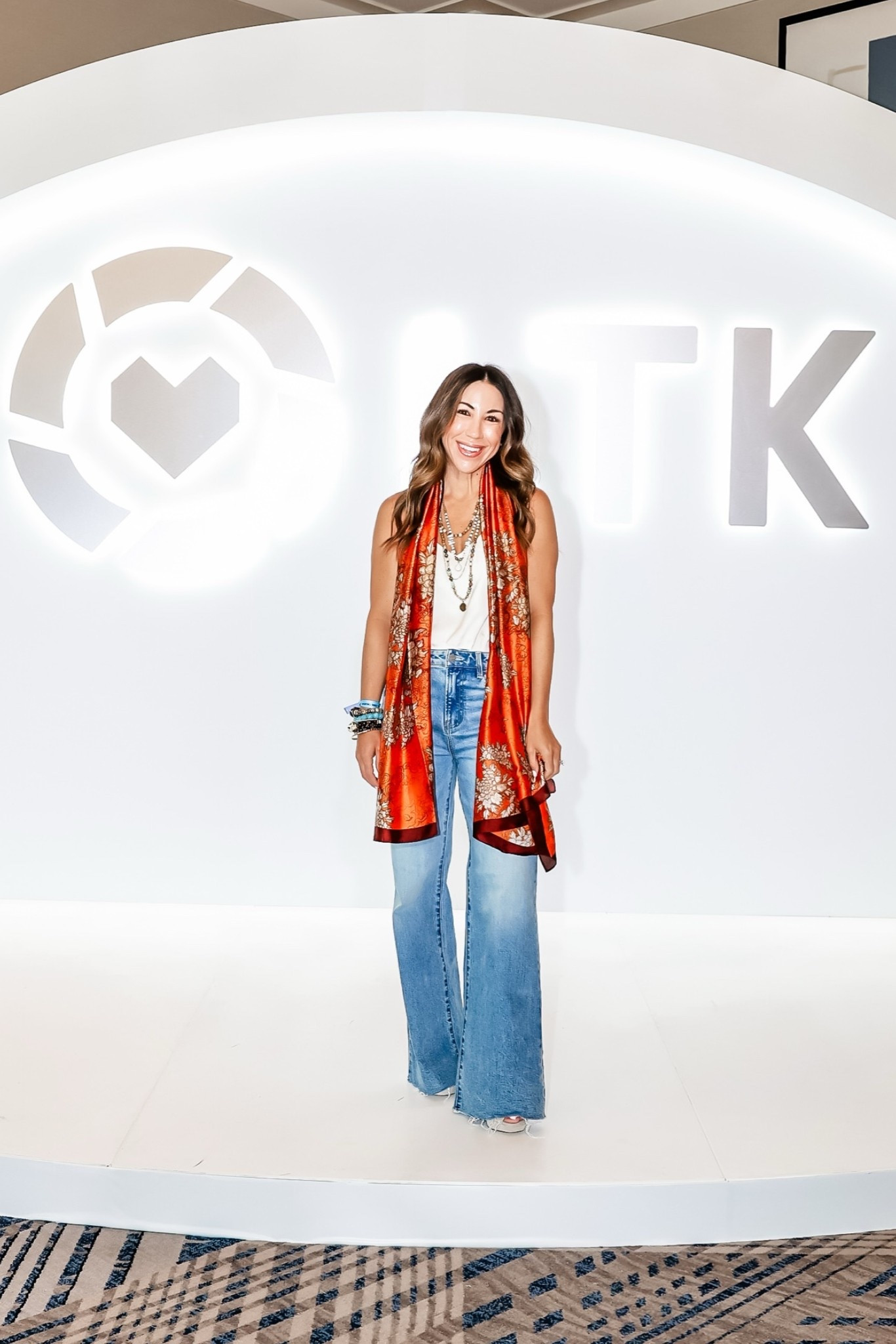 Wide leg jeans, 24. Silk Cami XS. Shoes TTS. Bracelets  code houseofleo20, jeans, 20% off in cart

#LTKCon #LTKSaleAlert #LTKOver40