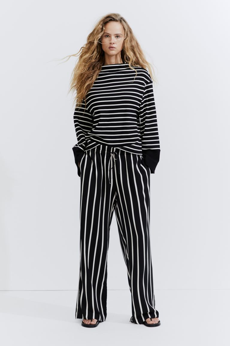 Wide pull-on trousers - Black/Striped - Ladies | H&M GB | H&M (UK, MY, IN, SG, PH, TW, HK)