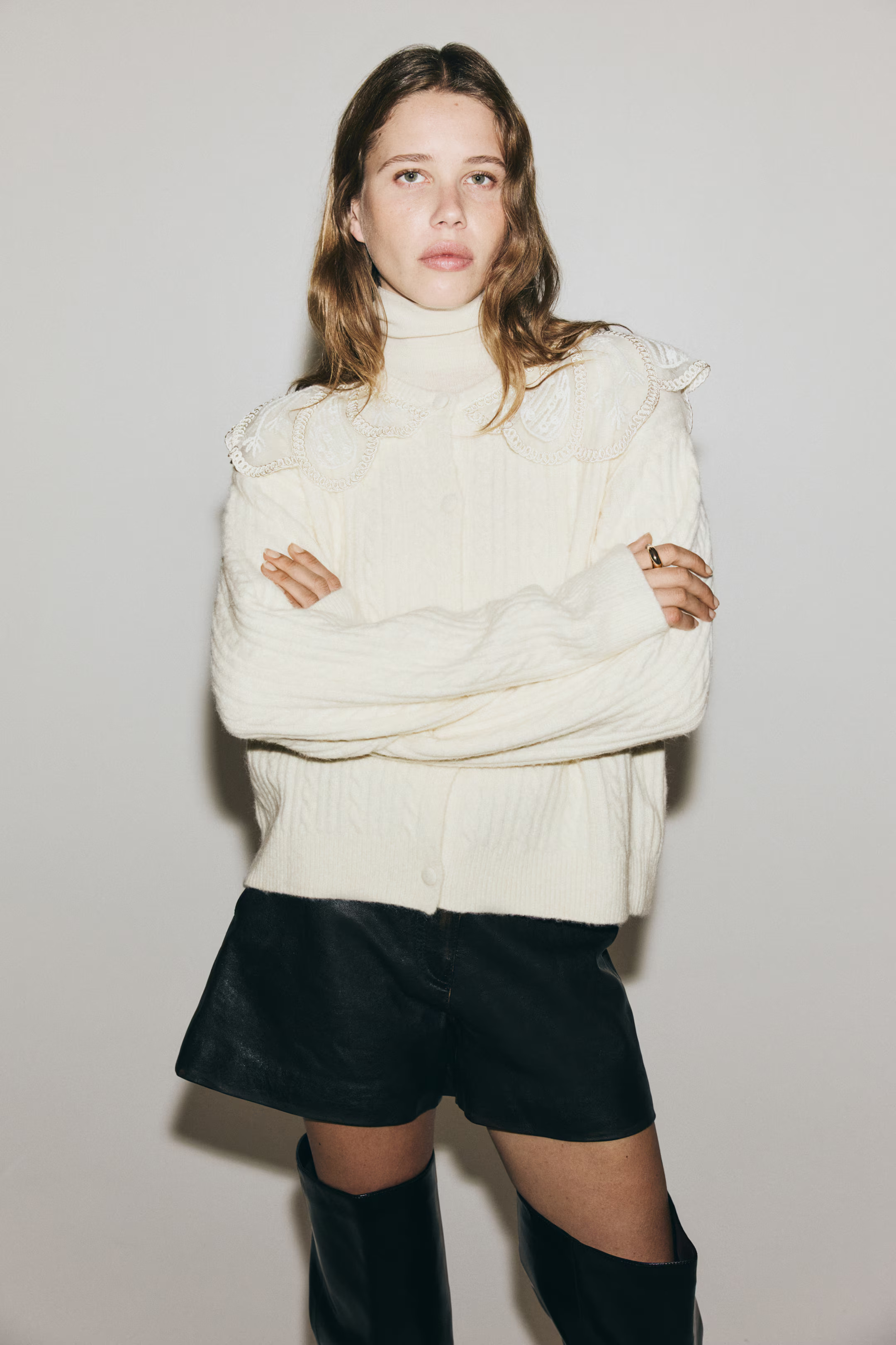 Lace-collared cardigan | H&M (UK, MY, IN, SG, PH, TW, HK)