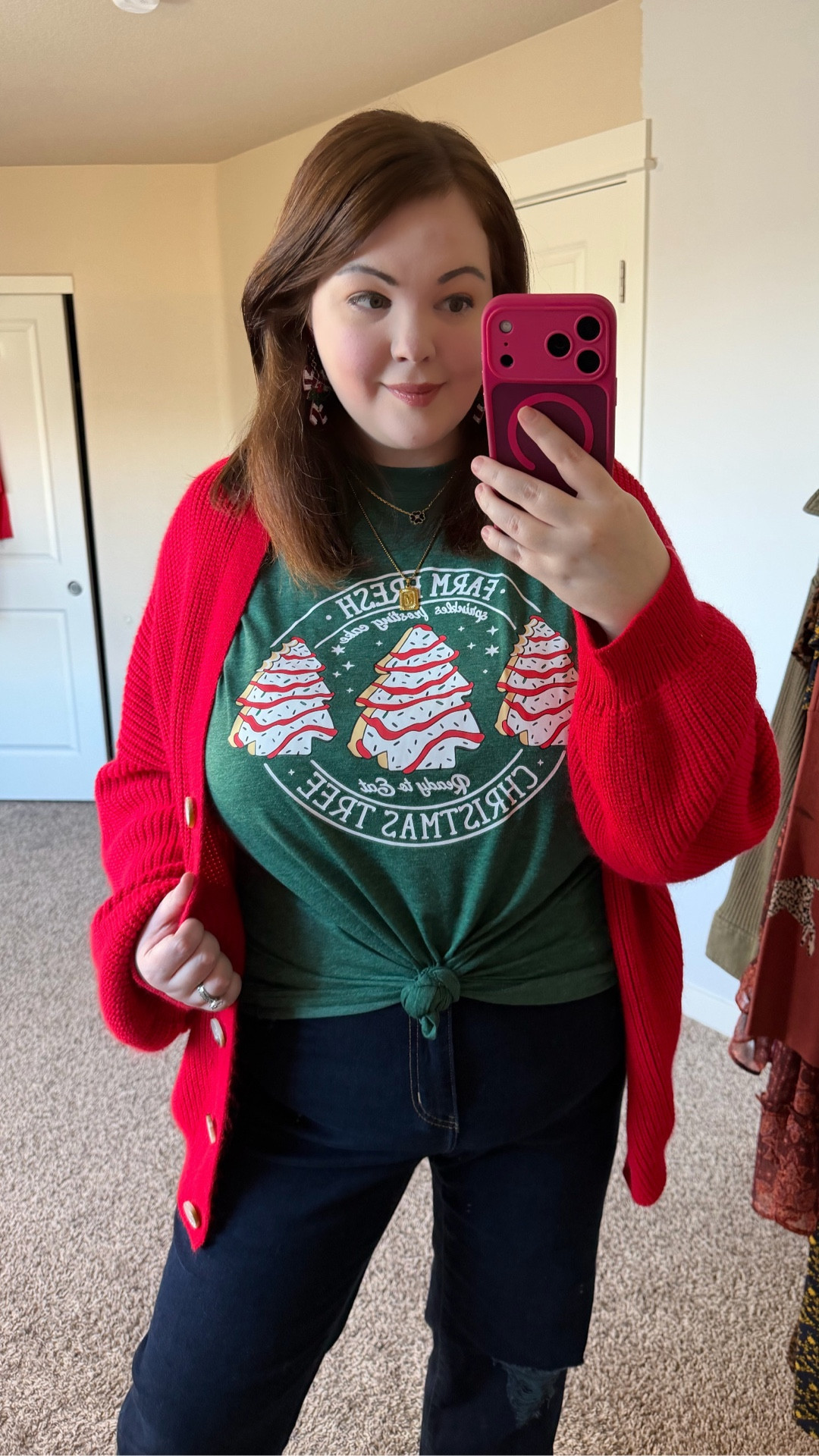 Plus Size Holiday Outfit ❤️🎁🎄 Anyone else a sucker for a cute and festive graphic tee? Found some more for you all that will get in here in the St. Nick of time 😘😂

Wearing the XXL in the Amazon Tee
Wearing the size 18 in the Lane Bryant jeans 
Wearing the 1X in the cardigan 


#LTKootd #LTKHoliday #LTKPlusSize