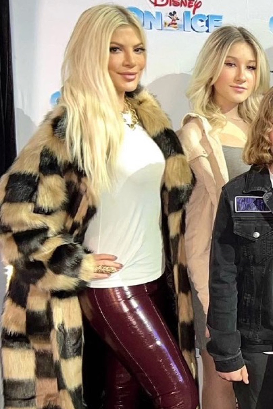 Everyone’s been asking for my outfit from Disney on Ice! Products are linked ❤️