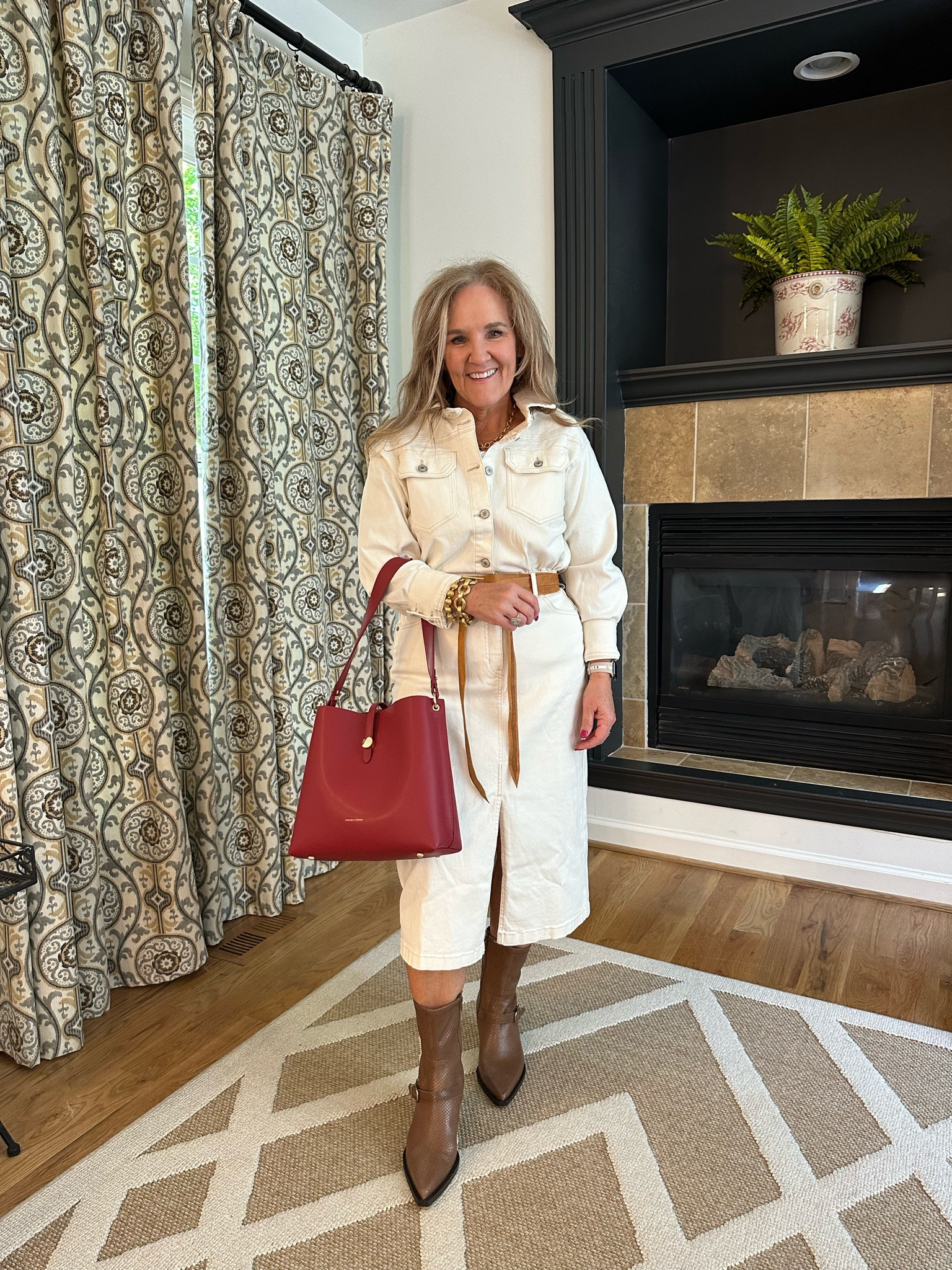 Nashville outfit? Country concert only elevated? Grab this dress. I’m
Wearing a medium and the skirt is quite fitted. Nice stretch denim though so order larger size is you want it looser. 

The purse is my daughters and it’s so so good!!! 

Boots I size up 1/2. Such good quality. 
And the ada belt. So wearable. Transforms any outfit. 

Walmart fashion denim dress Amazon red purse dolce vita boots 

#LTKSeasonal #LTKMidsize #LTKParties