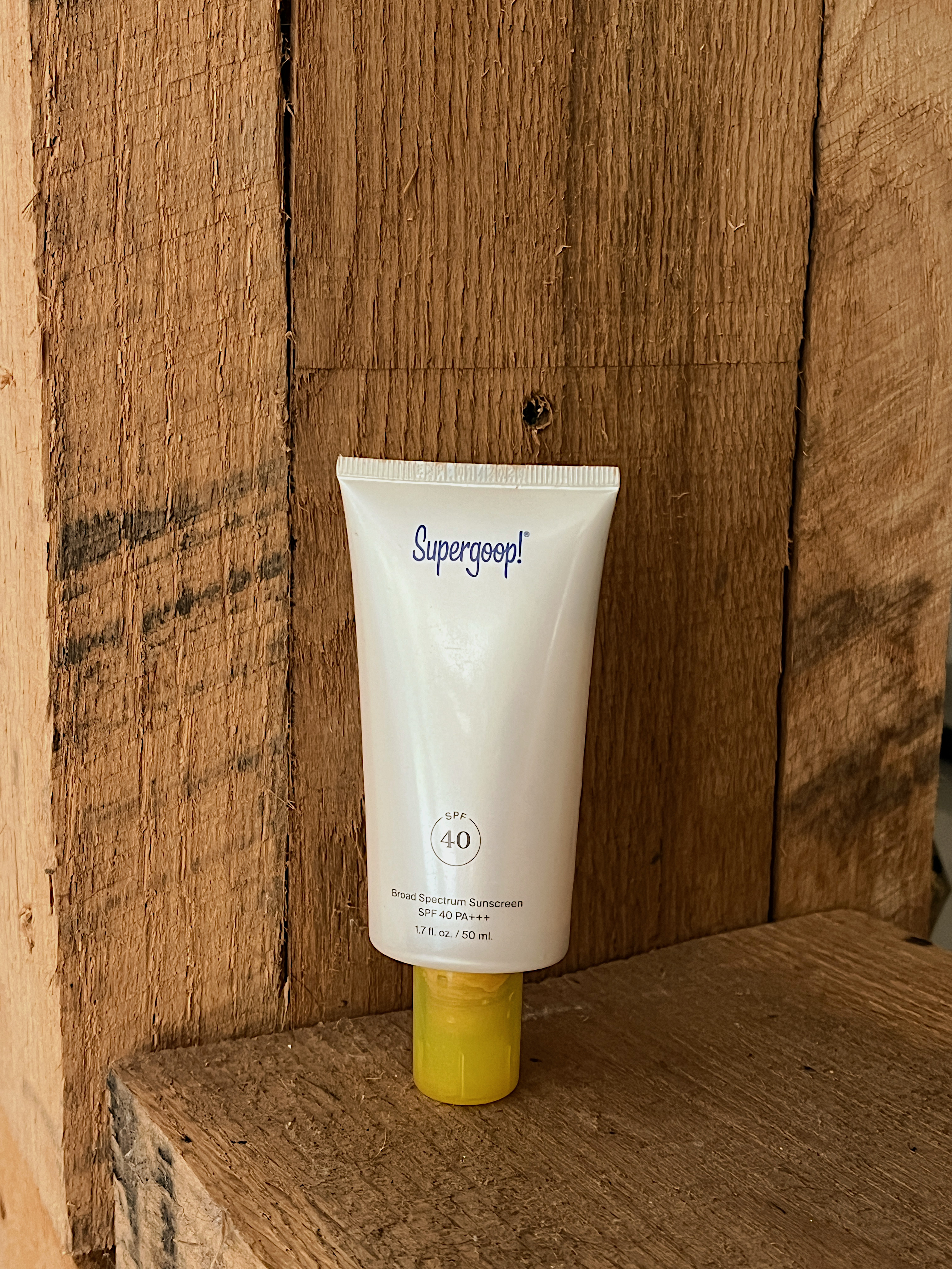 ☀️ The sunscreen that actually makes me want to wear sunscreen. Lightweight, blends in, no white cast—just healthy, glowing skin.

#supergoop 

 #LTKBeauty