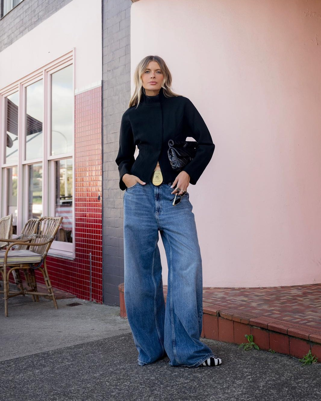 How I style the viral Maison Celine belt with a high neck sculpted jacket from Bayse, wide leg jeans, a classic Chanel clutch and gold accessories ✨
