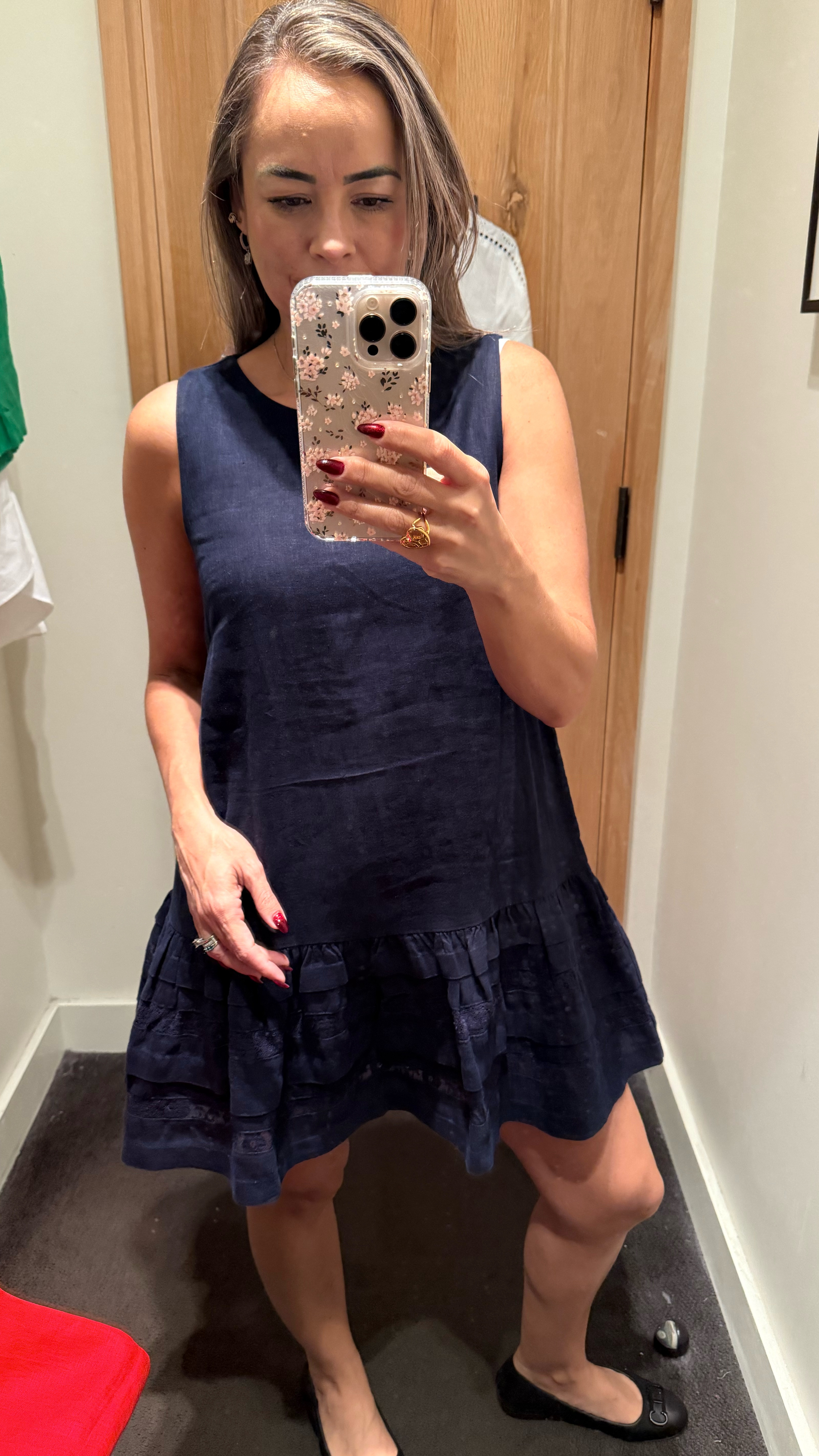 Un vestido de Lino Increíble! 

Espectacular!! Con esos detalles en el vuelo fabulosos! 

Para referencia llevo talla S 

#LTKGiftGuide #LTKU #LTKSeasonal