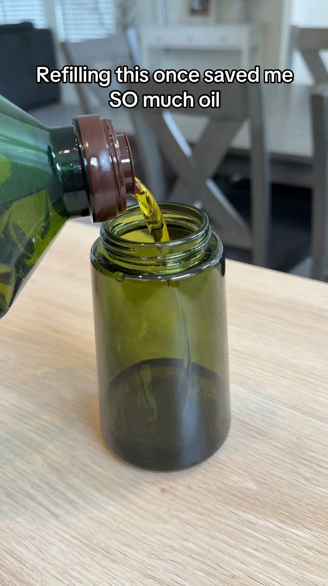 Precise oil control made easy with this 2-in-1 olive oil sprayer 🍳 less waste, less mess, perfect for everyday cooking

#kitchengadgets #cookingtips #airfryerrecipes #homeessentials

#LTKfoodie #LTKmomlife #LTKHome