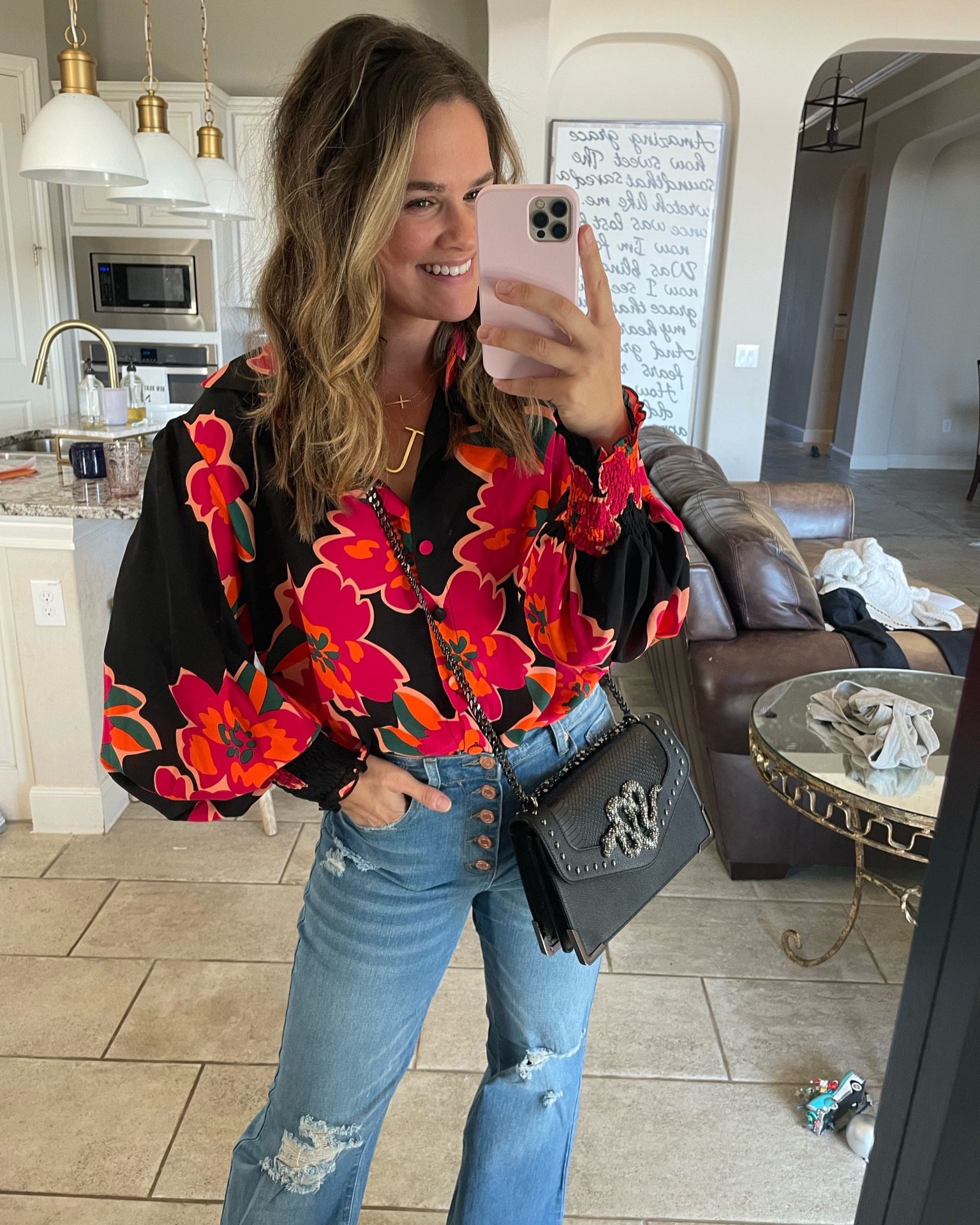 Okkkkk can you believe these jeans and top are amazon?! So dang good. Full try on in stories ✨ comment, dm or check my stories for links 💕 
.
#amazonfashion #amazonfashionfinds #amazonfinds #founditonamazon #datenightoutfit #lookalikes #amazonmusthaves #jeans #denim #affordablefashion 

#LTKsalealert #LTKSeasonal #LTKHoliday