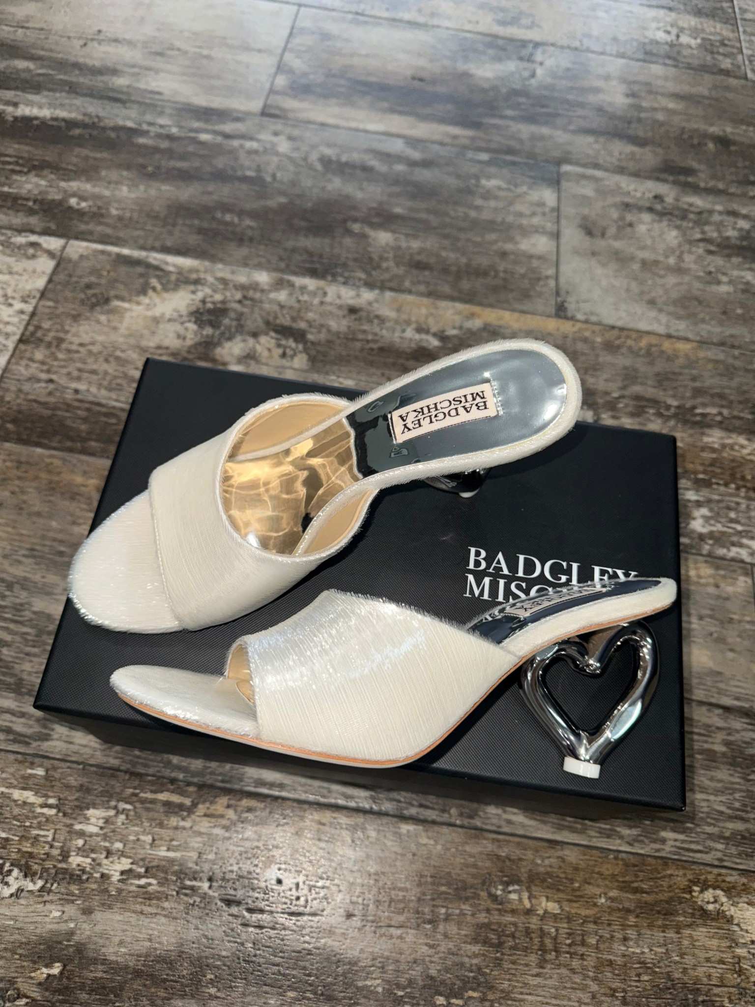 I just got the cutest heels for my bachelorette! I’m obsessed! @Badgley Mischka 

#LTKWedding