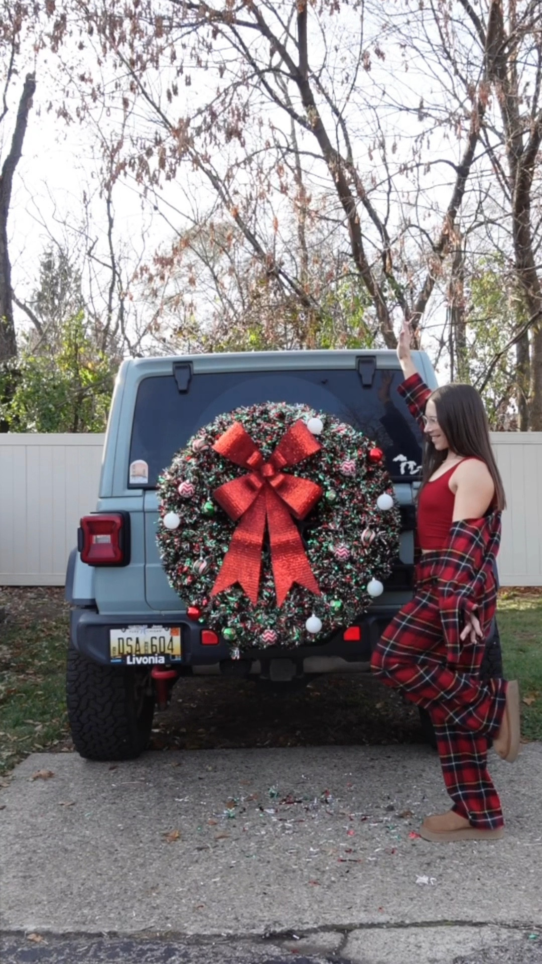 everything I used for my spare tire wreath!! my Jeep is ready for Christmas🎄 

#LTKootd #LTKdayinmylife #LTKSeasonal