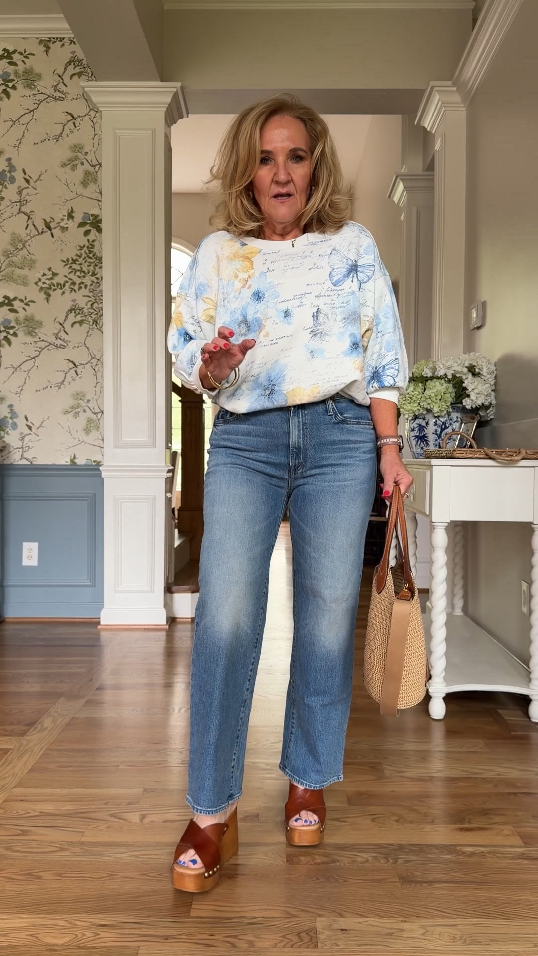 Sweatshirt size medium 
Jeans sized up to a 30. This is a more rigid denim really love the silhouette super versatile  
10% off my bag with code NANETTE 

#LTKPetite #LTKOver40 #LTKSeasonal