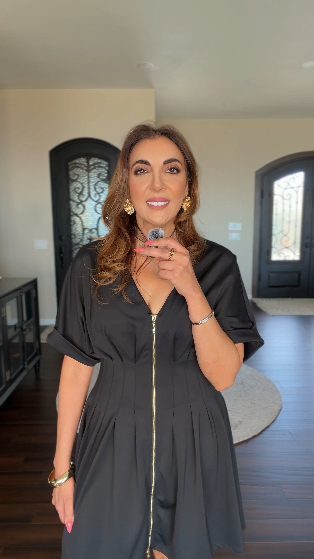The little black dress you’ll wear on repeat. 🖤✨

Effortless, flattering, and so easy to style. I love that it has a built-in bra and built-in shapewear, making it one of those pieces that instantly makes you feel put together.

Whether you’re heading to brunch, date night, dinner, or vacation, this dress is a wardrobe staple you’ll reach for again and again.

#LTKootd #LTKWorkwear #LTKOver40