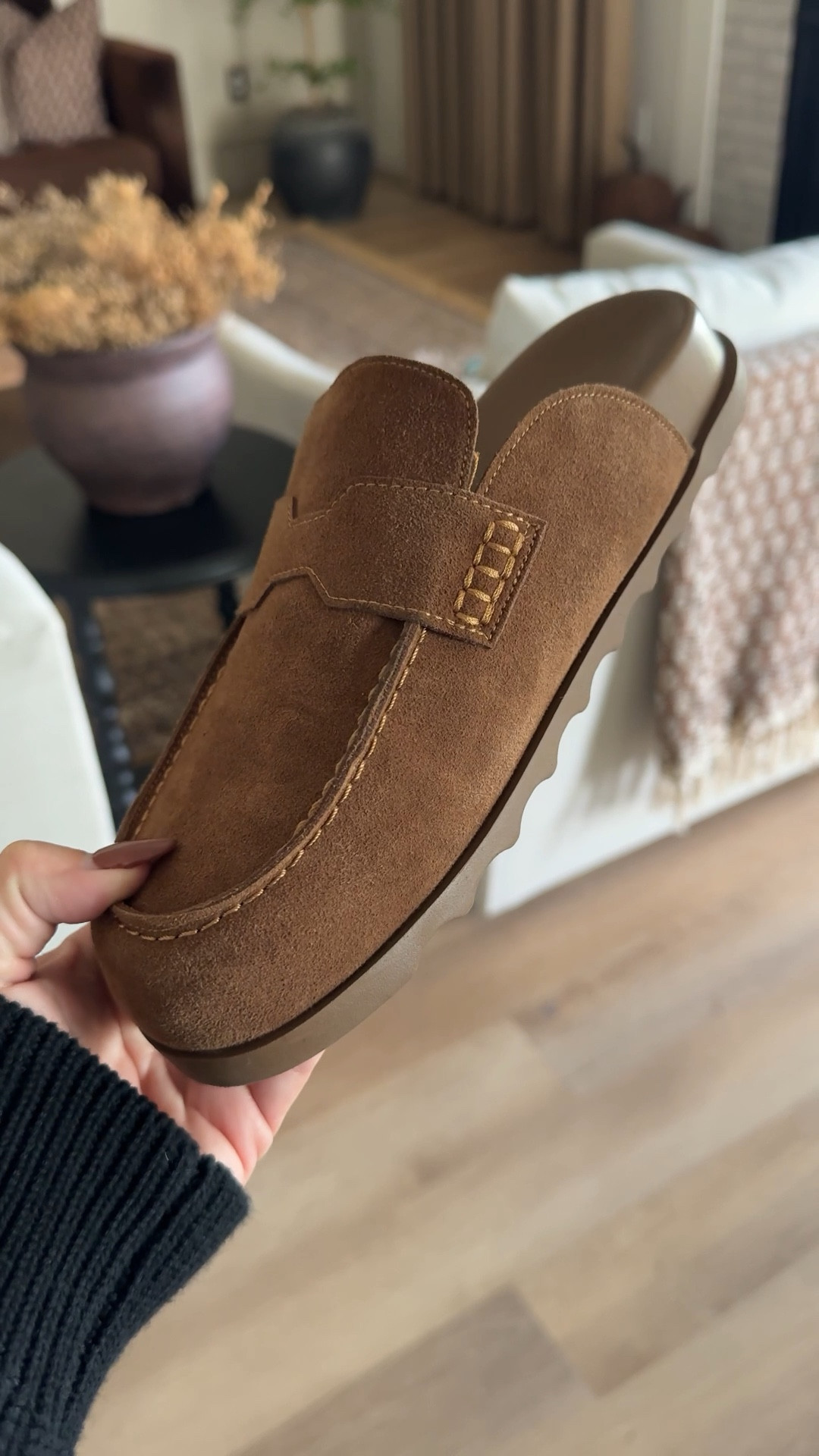 Cute fall slip ons, Amazon shoes for fall

#LTKStyleTip #LTKShoeCrush #LTKSeasonal
