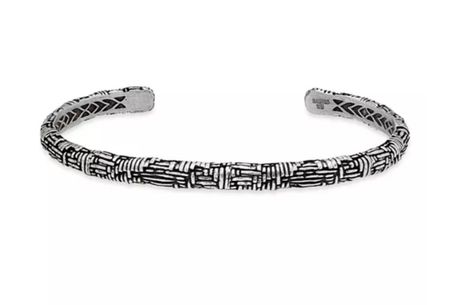 John Varvatos
Men's Sterling Silver Artisan Patterned Cuff Bangle Bracelet

From the Artisan collection
A woven look pattern adorns this stylish men's cuff bracelet
Set in sterling silver

#LTKStyleTip