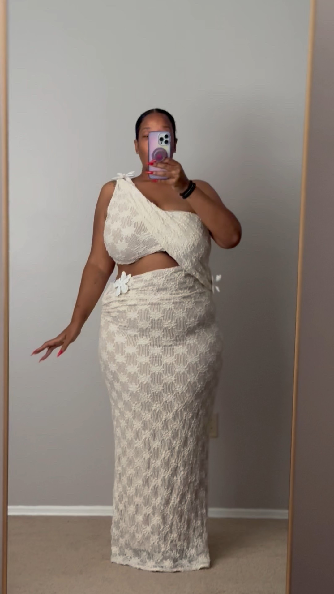 I’m in love with this one shoulder crochet flower detail dress. It’s perfect for summer and special events 

#LTKPlusSize #LTKSummerEdit #LTKStyleTip