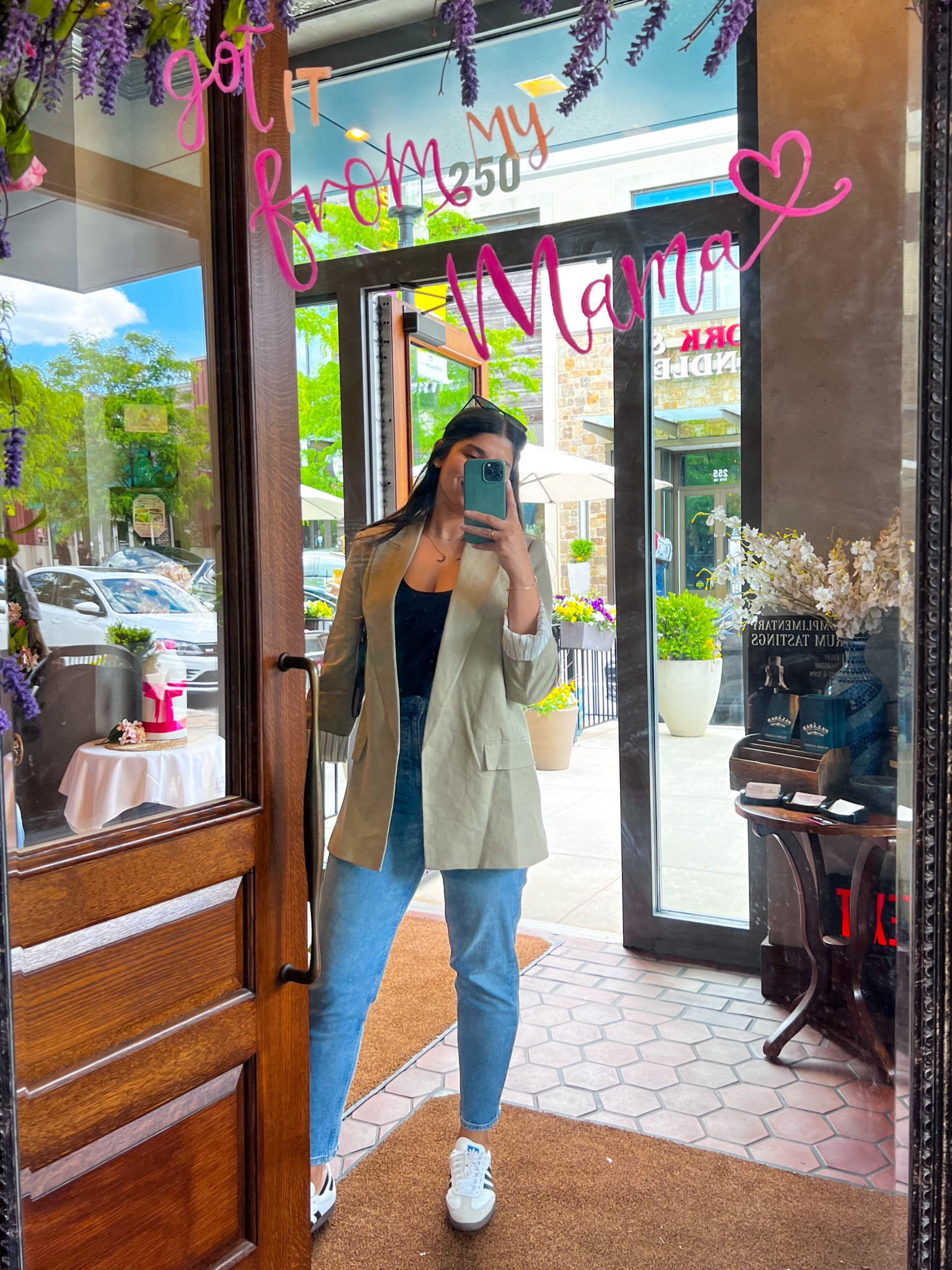 Simple and comfy outfit for Sunday’s bruncCham

#LTKFindsUnder50 #LTKU #LTKStyleTip