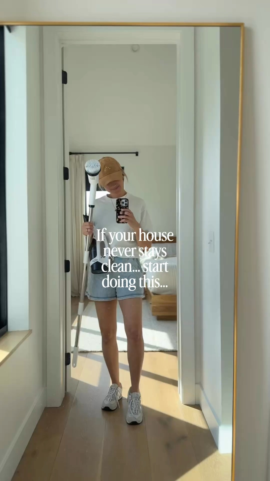 My cleaning routine! Outfit links + cleaning favorites!

Mon: kitchen + mudroom
Tues:bathrooms 
Wed: bedrooms + sheets 
Thurs: living rooms 
Friday: walls + windows 
Sat: catch up day
Sun: clean out fridge + groceries 

#LTKHome #LTKOver40 #LTKootd