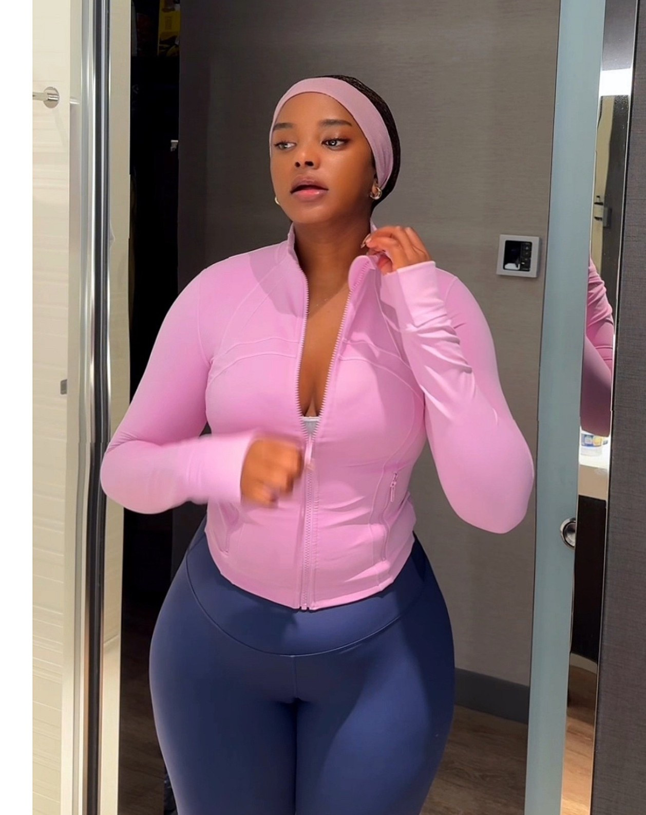 #gymottd #lululemon #pilatesoutfit

#LTKActive #LTKSeasonal #LTKFindsUnder100