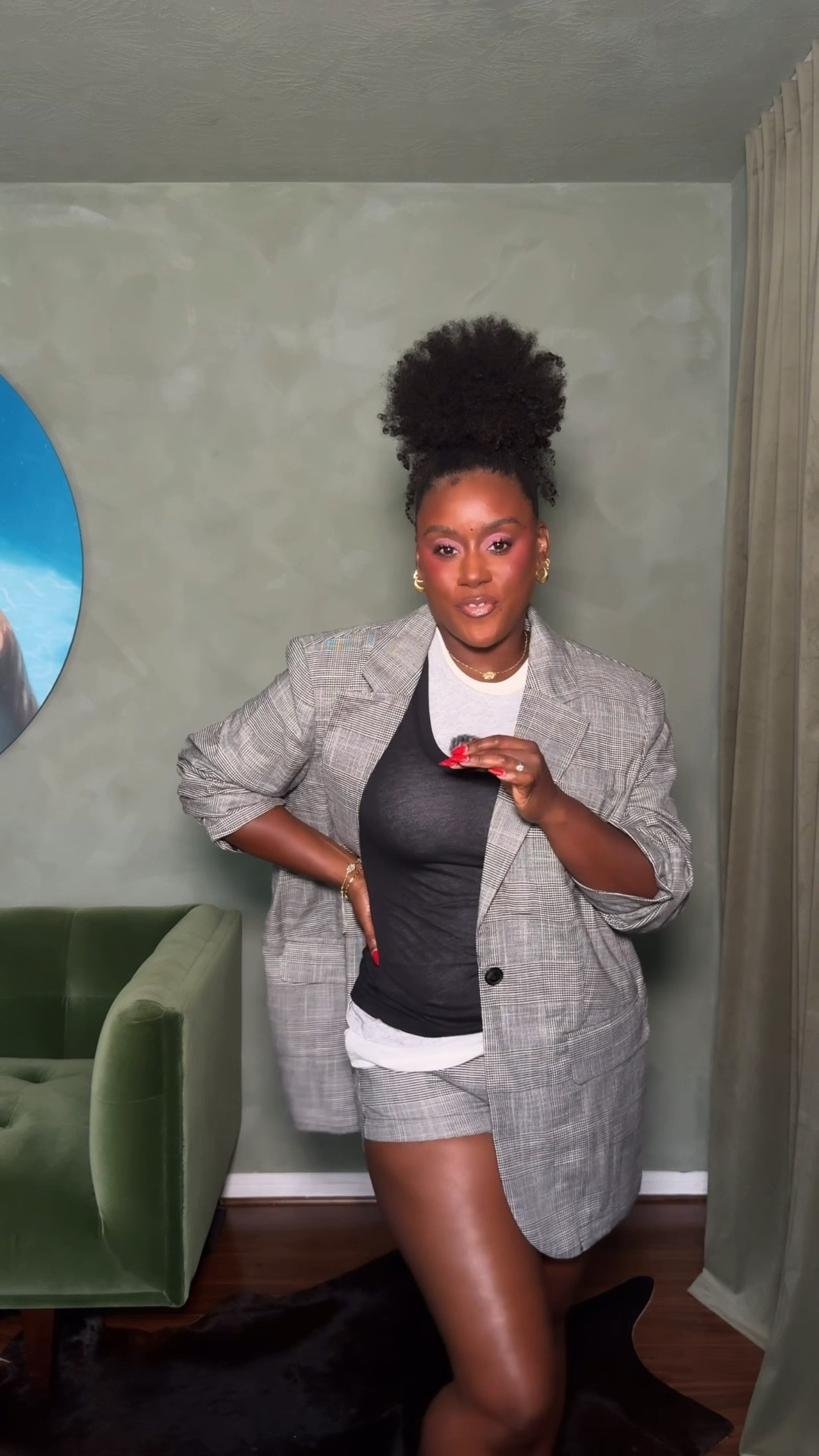 3 spring outfits I would wear with this yellow vanity bag 