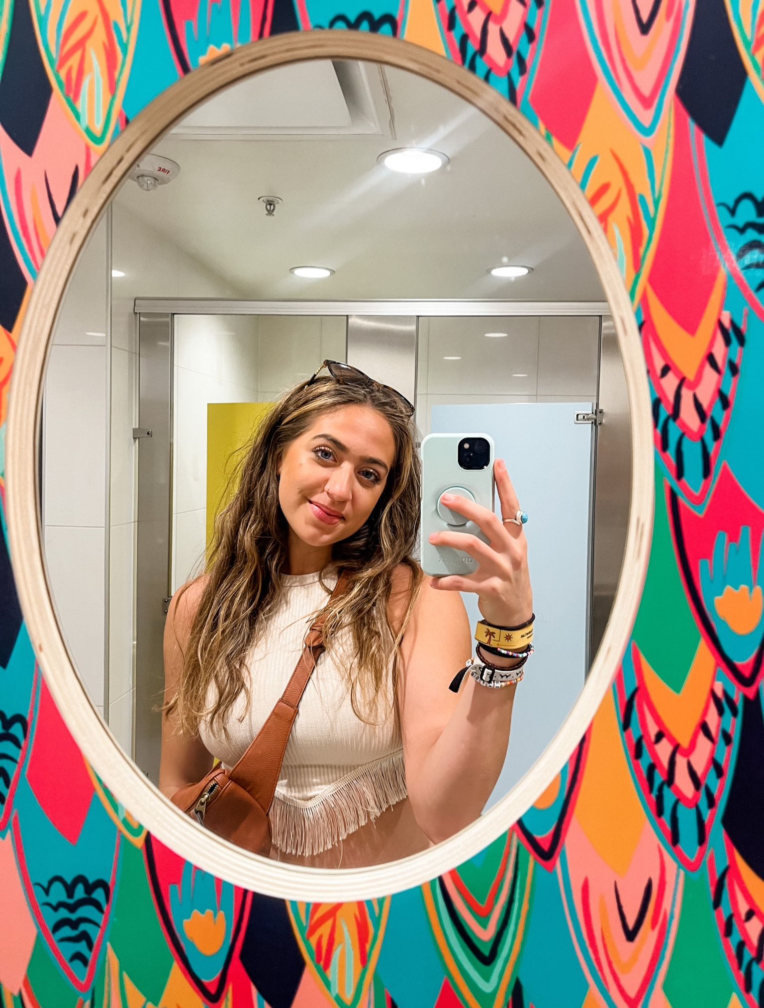 This fringe top slays but I’m more obsessed with this crossbody bag😍 exact one is sold out but I linked similars!!