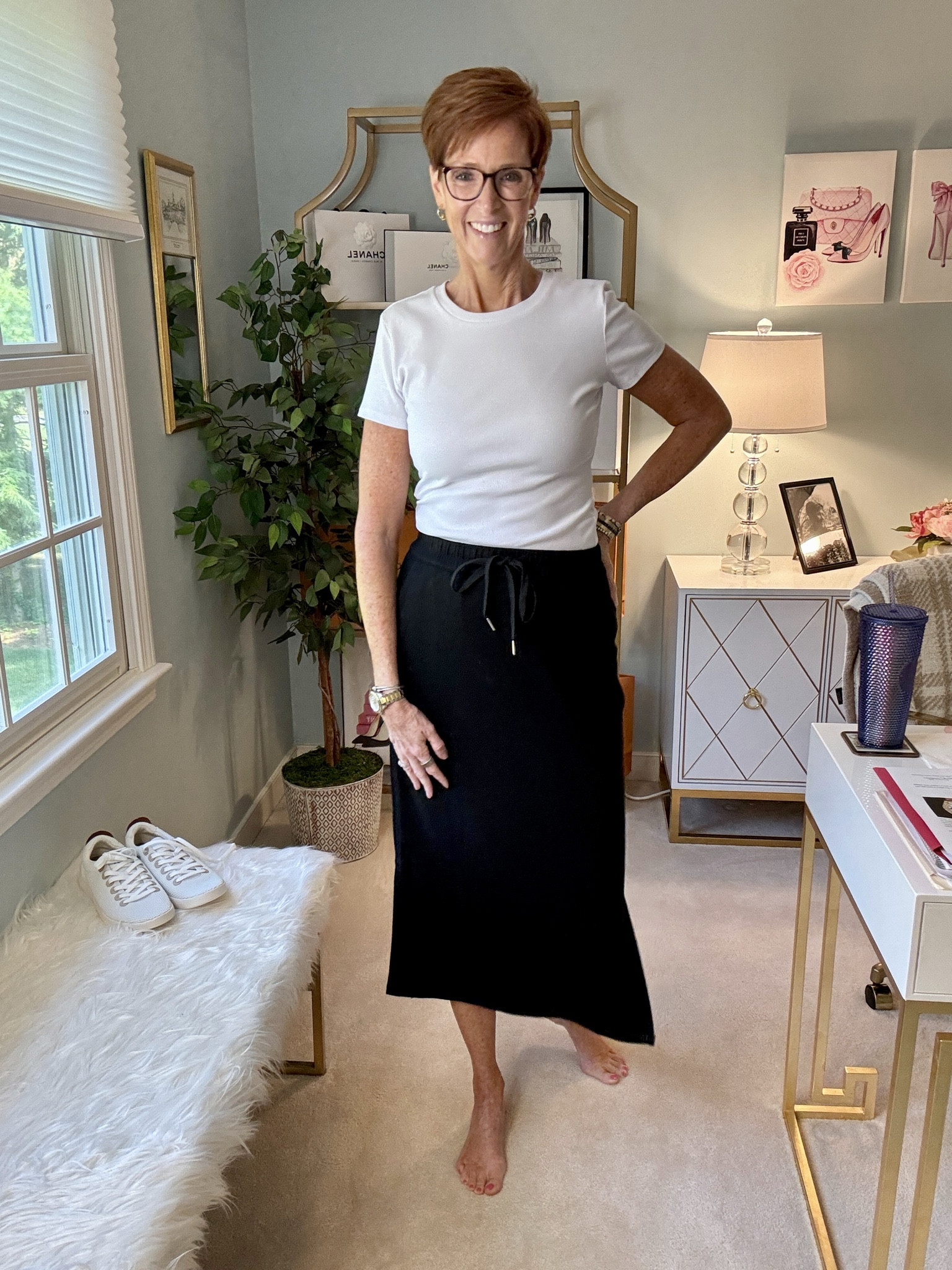 Best sellers white tee black skirt

#LTKTall #LTKOver40 #LTKFindsUnder50