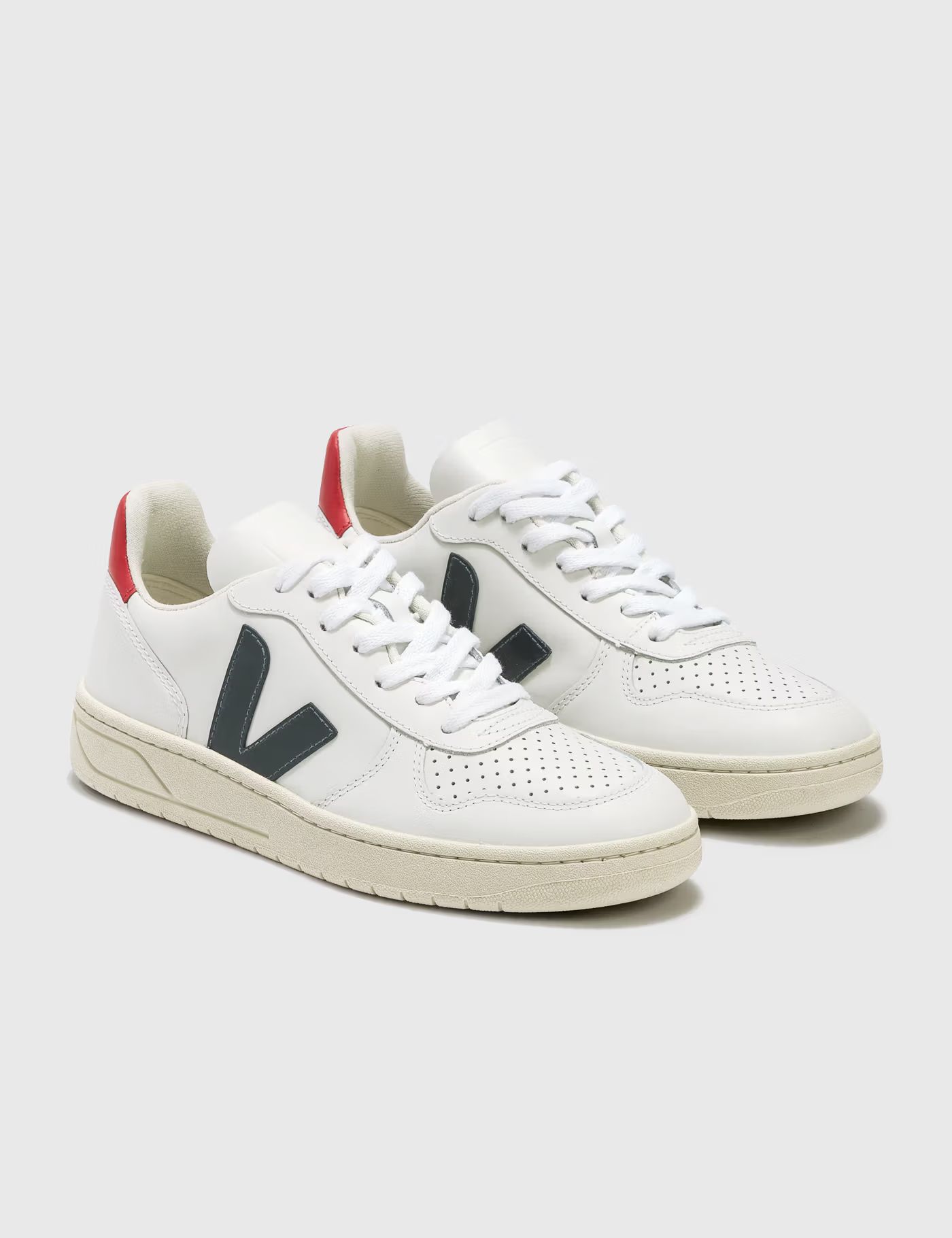 Veja V-10 Leather | Hypebeast