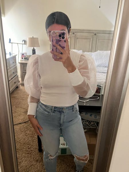 Adore this white knit top with organza sleeves! Its old from Zara but ill link some similar tops here! 

White top for spring // spring looks // hollister jeans // spring ootd // midsize fashion

#LTKfindsunder50 #LTKsalealert #LTKfindsunder100