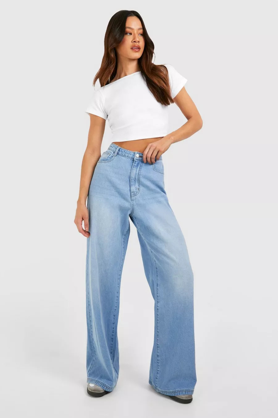 Tall Blue Washed Wide Leg Jeans | Boohoo.com (NL)