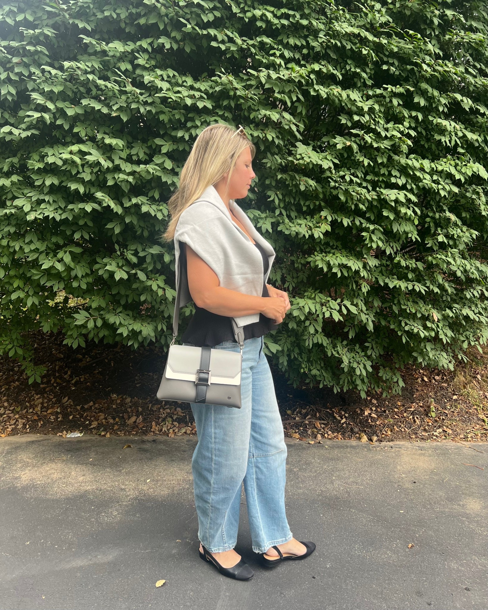 Fall layers perfect for chilly fall mornings that turn into warm days.

#LTKStyleTip #LTKSeasonal #LTKFindsUnder100