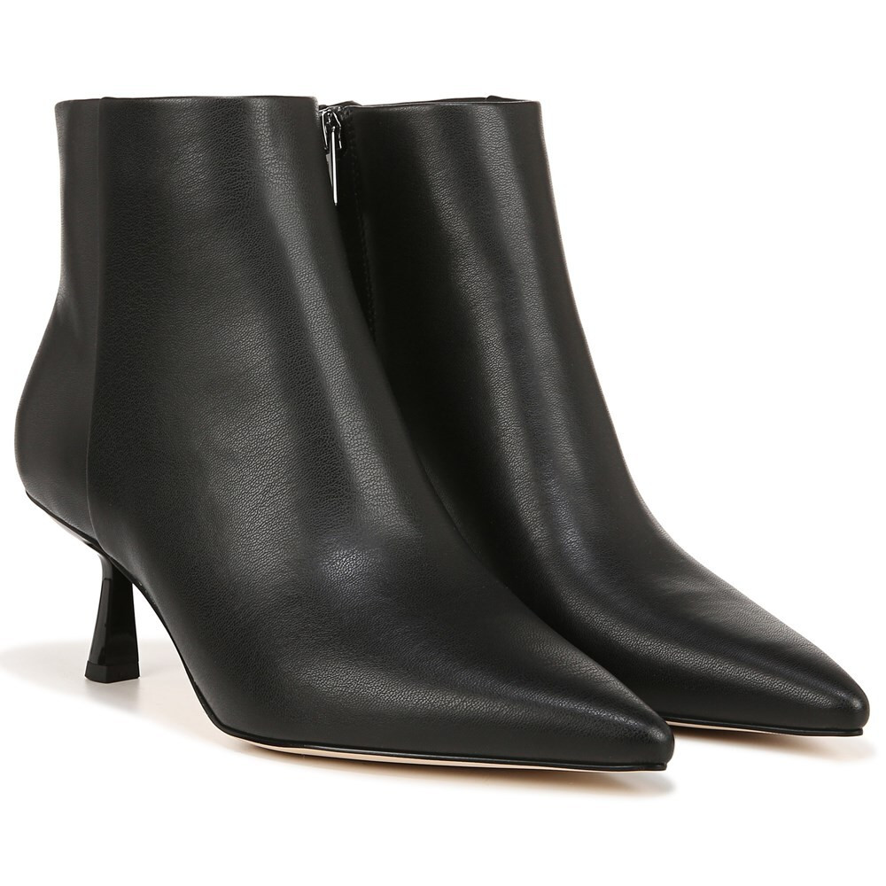 Women's Suzie Heel Bootie | Famous Footwear