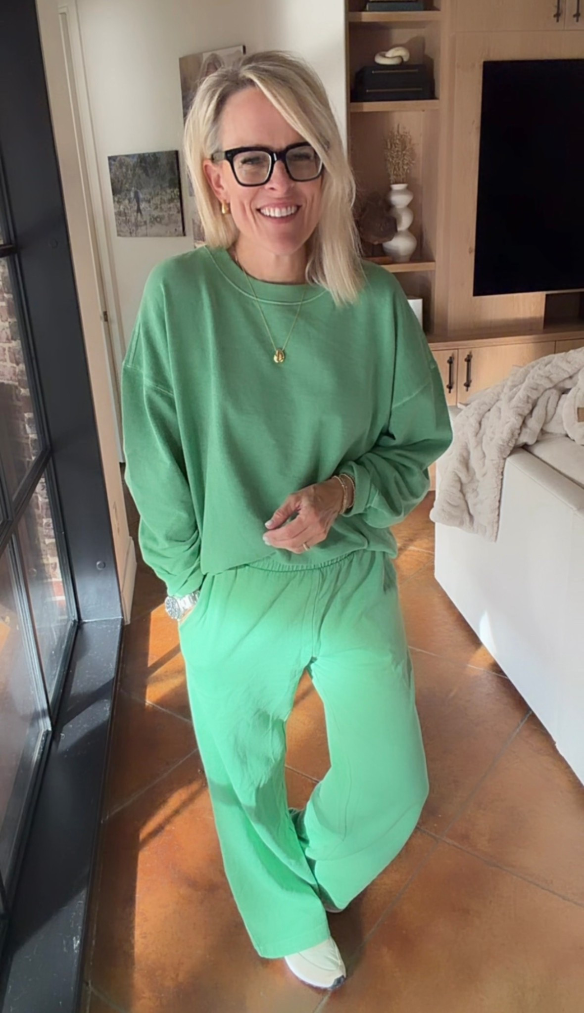 Lovee the color (comes in lots of colors) but also love that it has a mineral wash to it, which makes it look worn and vintage in a great way!

Both items fit true to size.
I size up to a medium in the sweatshirt to wear with leggings, etc. kind of wish I would’ve gone with a small

#LTKootd #LTKActive #LTKOver40