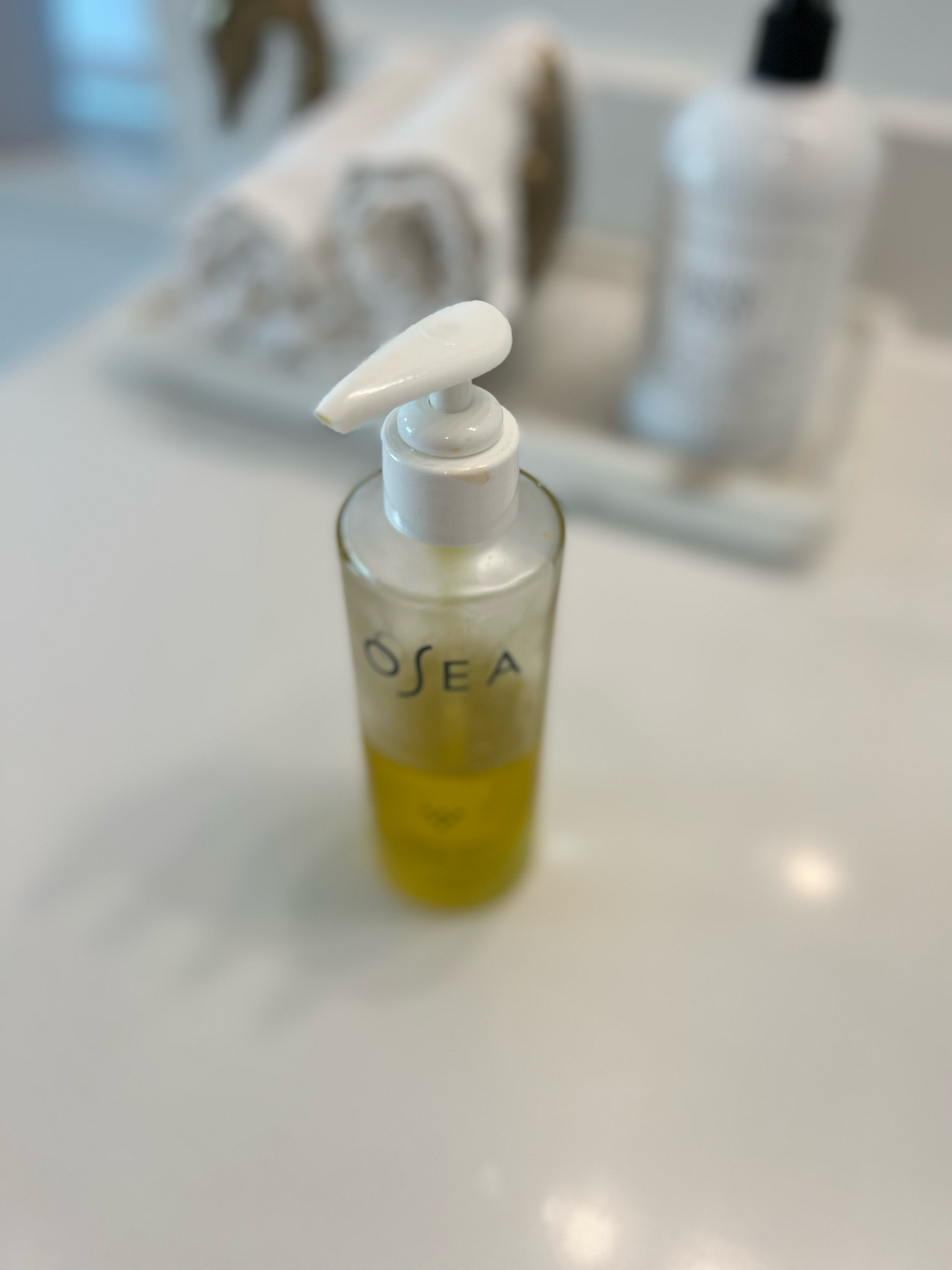 My favorite body oil. It is worth the price and smells amazing 

Body moisturizer, body oil, beauty essentials, beauty must have, ulta, Sephora 


#LTKbeauty #LTKFind