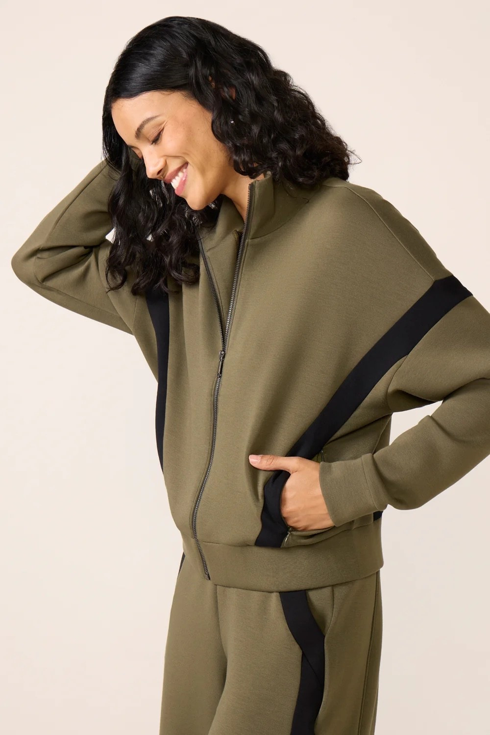 SPANX Air Essentials Track Set in Olive Green & Black.  Best for Dark 🍂.

#LTKOver40 #LTKmomlife #LTKActive