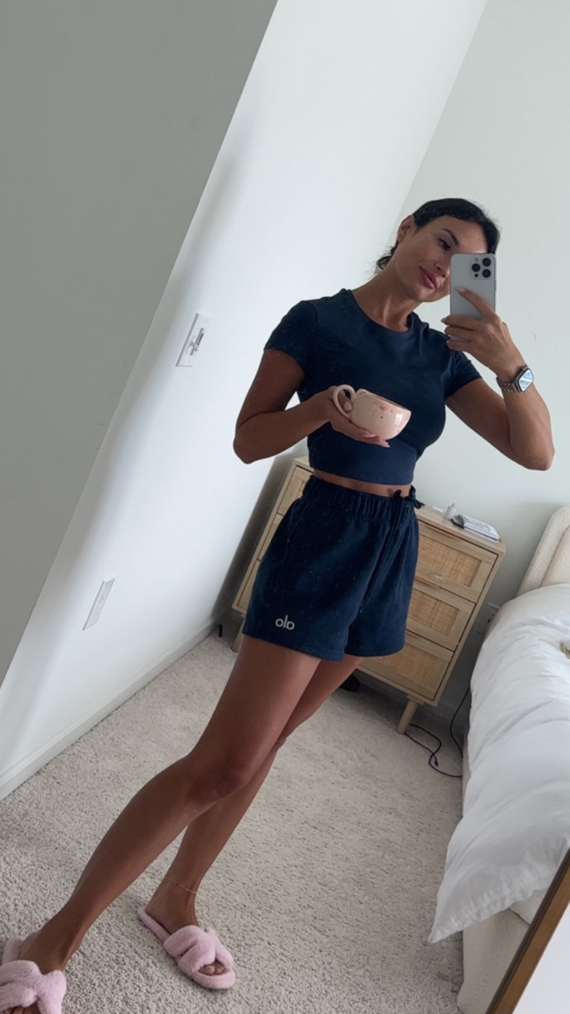 Alo navy blue set 🤌🏽  got XS in both 

#LTKActive #LTKStyleTip #LTKTravel